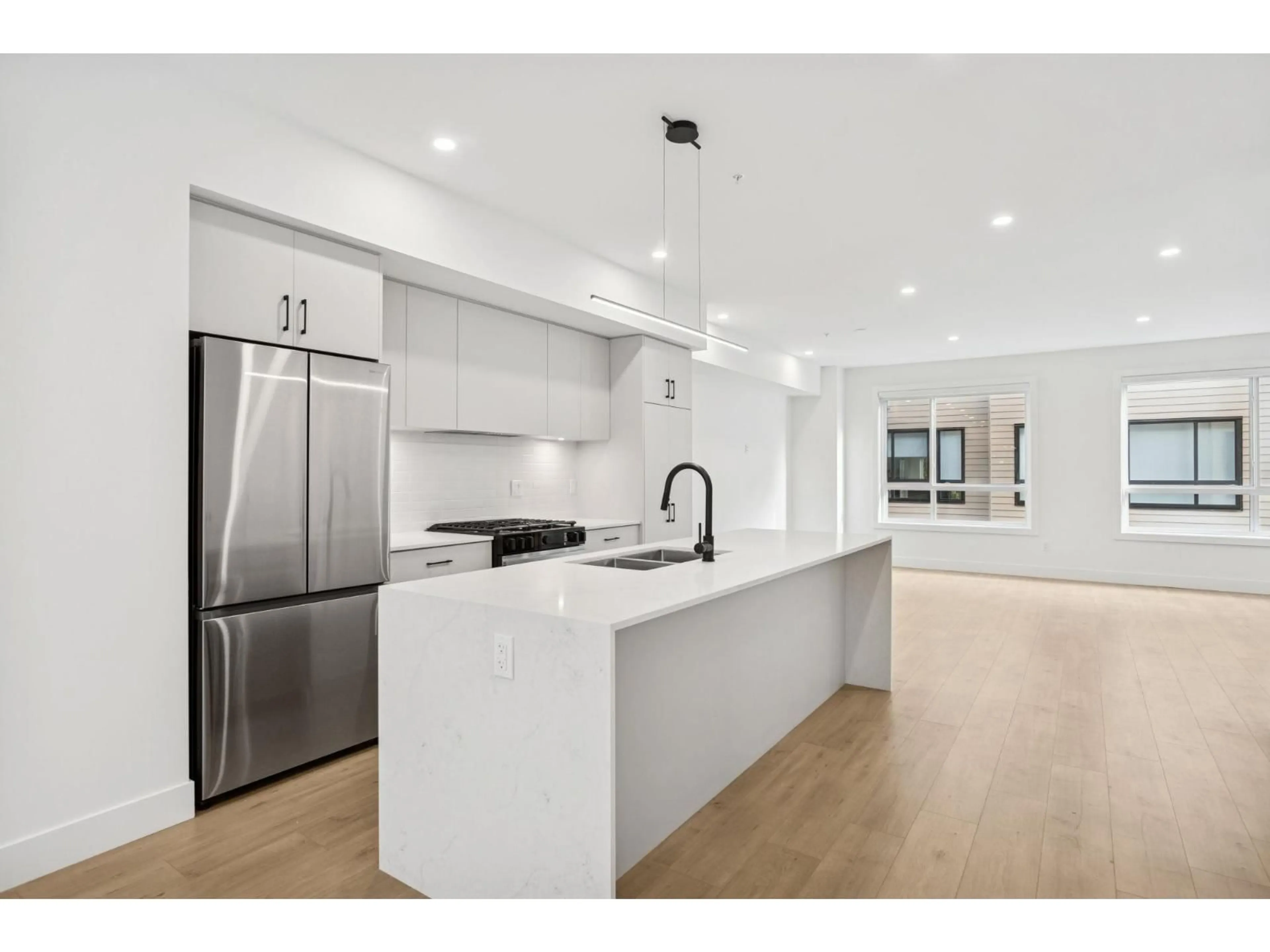 Open concept kitchen, unknown for 1 - 19667 55A AVENUE, Langley British Columbia V3A3X1