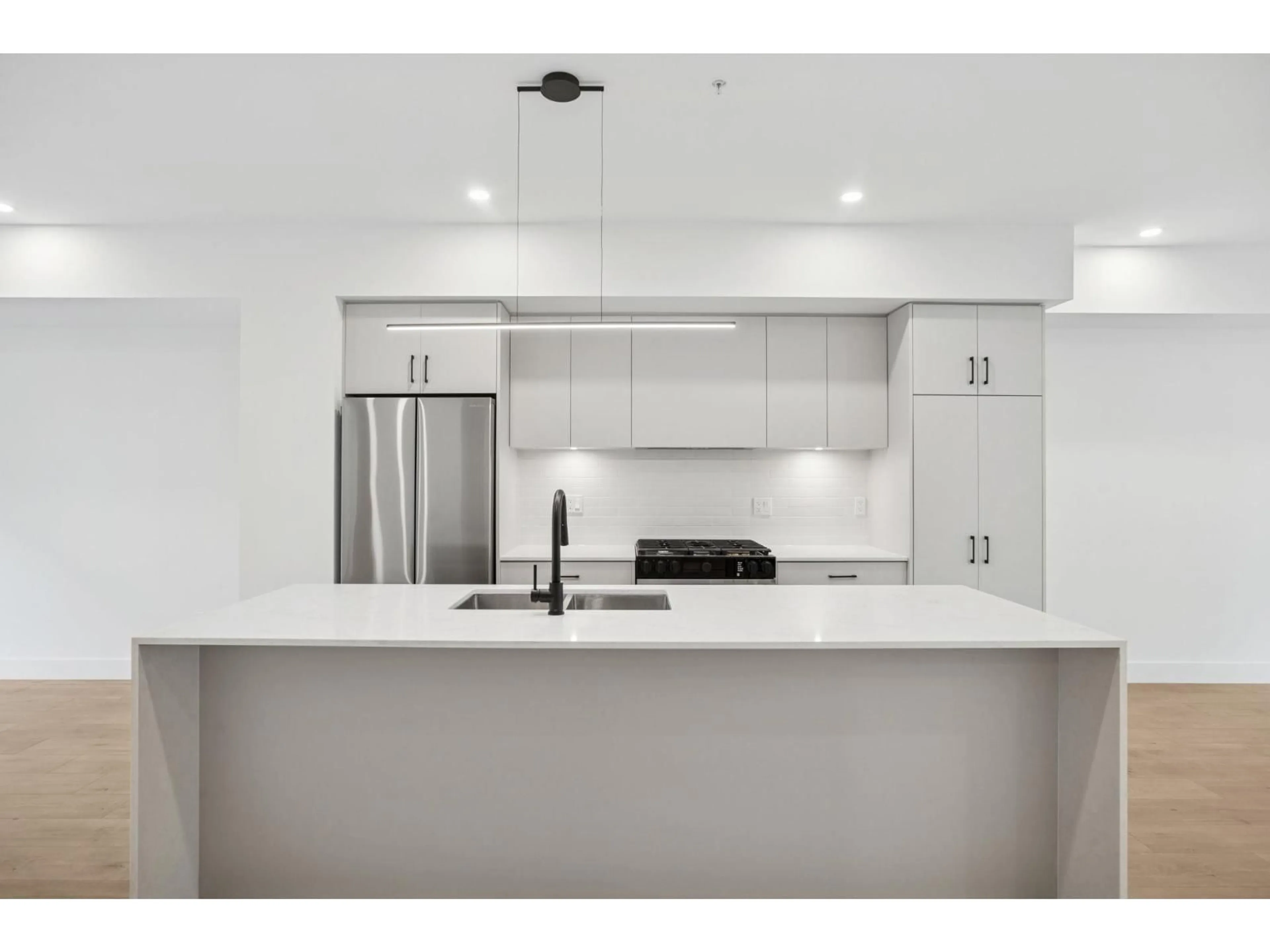 Unknown for 1 - 19667 55A AVENUE, Langley British Columbia V3A3X1