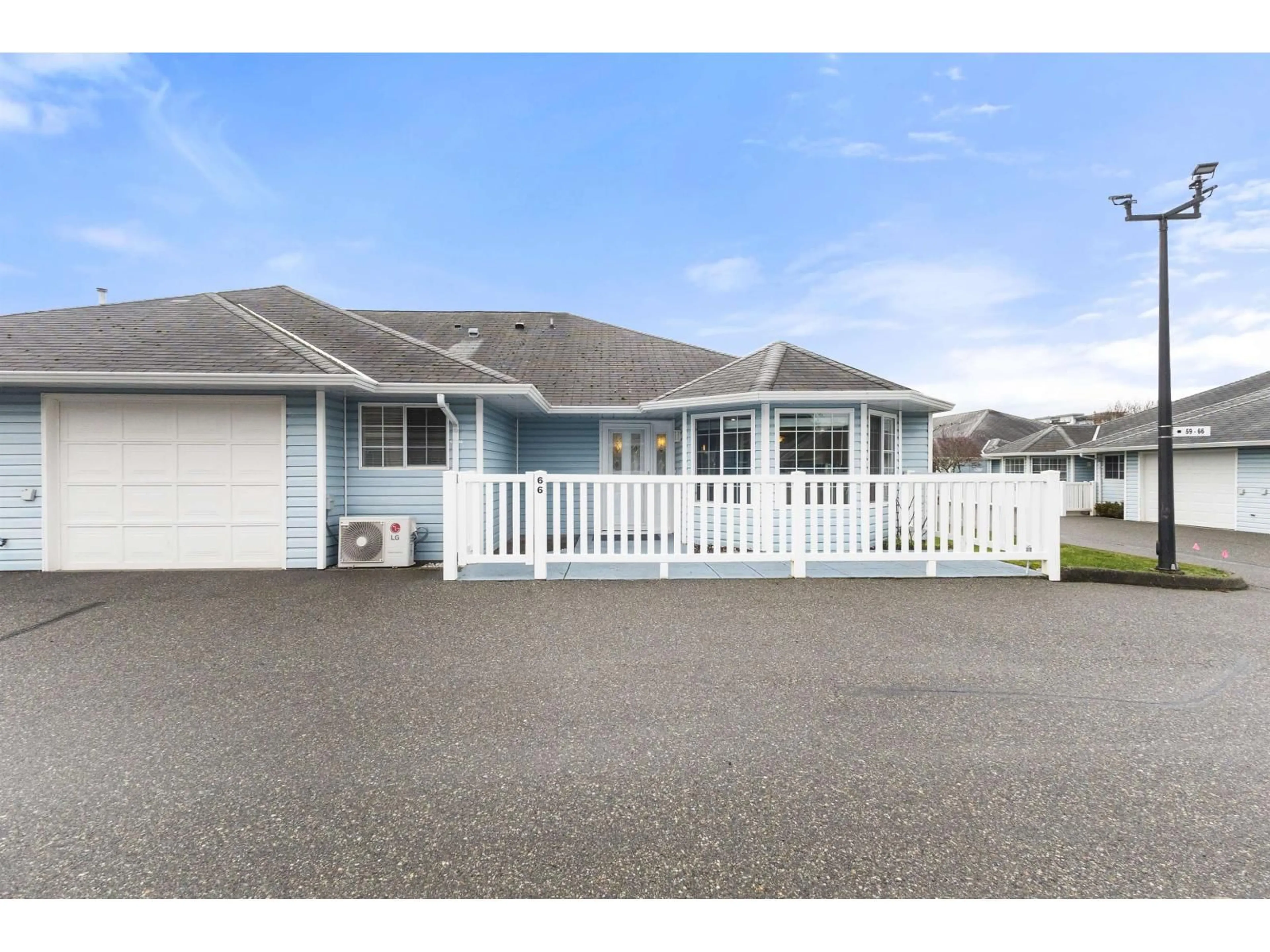 Home with vinyl exterior material, unknown for 66 - 1450 MCCALLUM ROAD, Abbotsford British Columbia V2S8A5