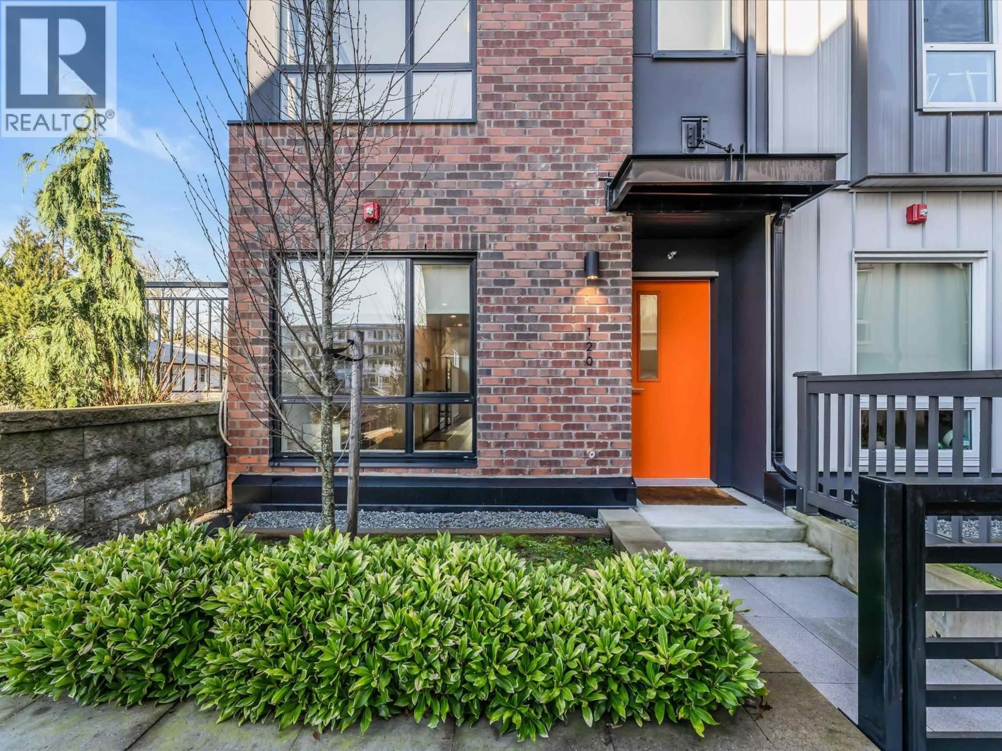 Home with brick exterior material, street for 120 - 609 SYDNEY AVENUE, Coquitlam British Columbia V3K3K1