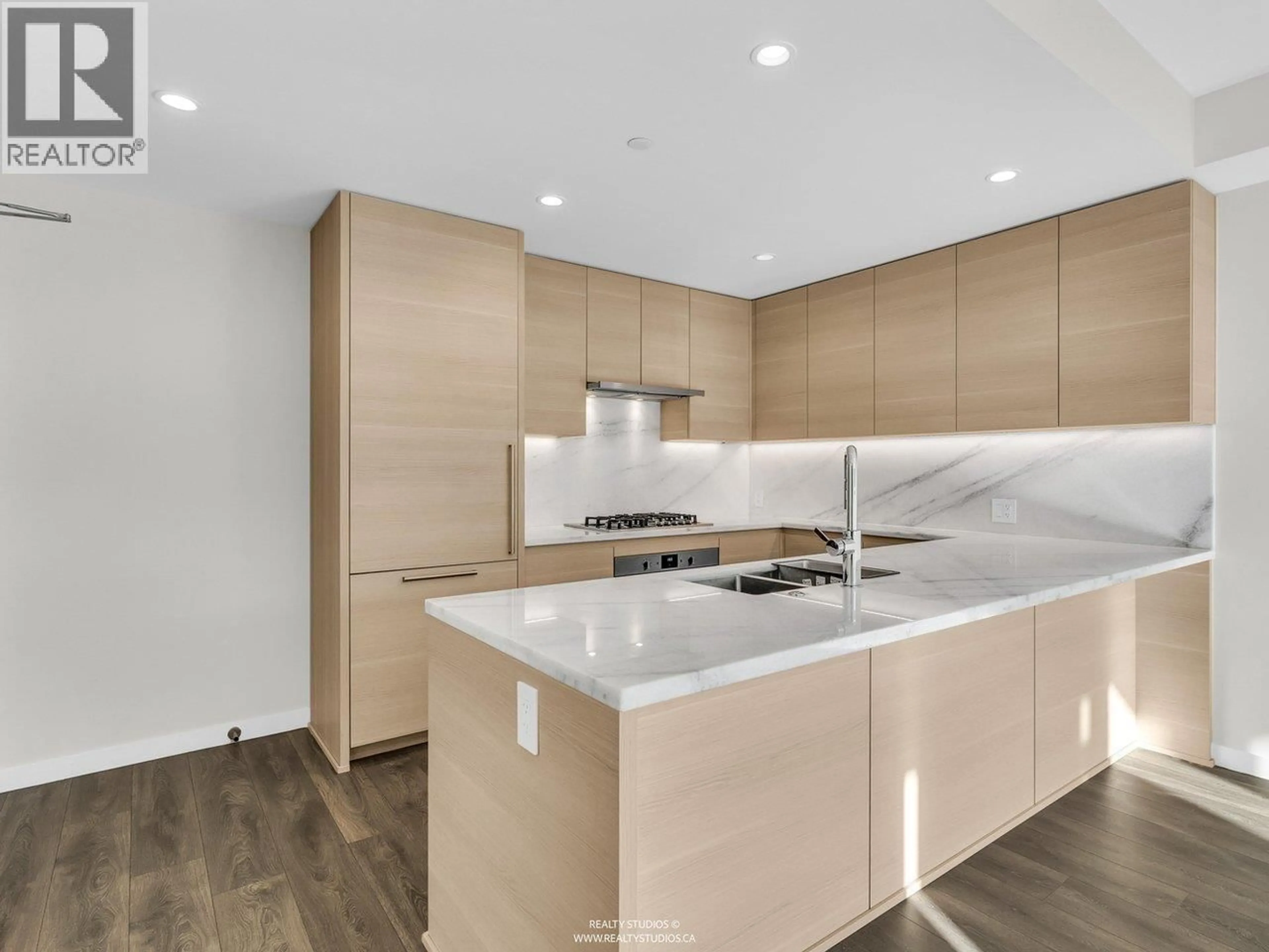 Contemporary kitchen, unknown for 606 - 305 MORRISSEY ROAD, Port Moody British Columbia V3H0M3