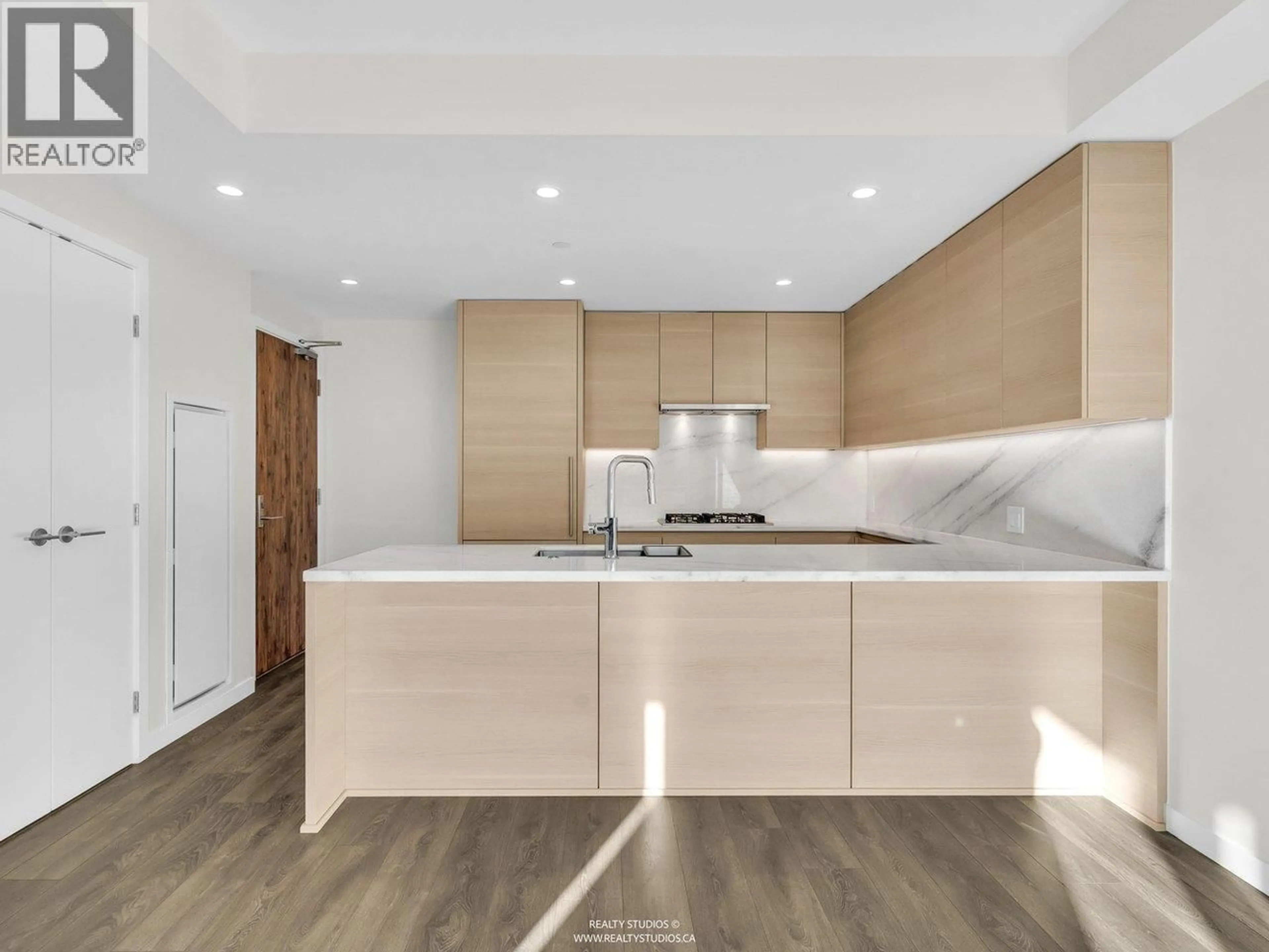 Open concept kitchen, unknown for 606 - 305 MORRISSEY ROAD, Port Moody British Columbia V3H0M3