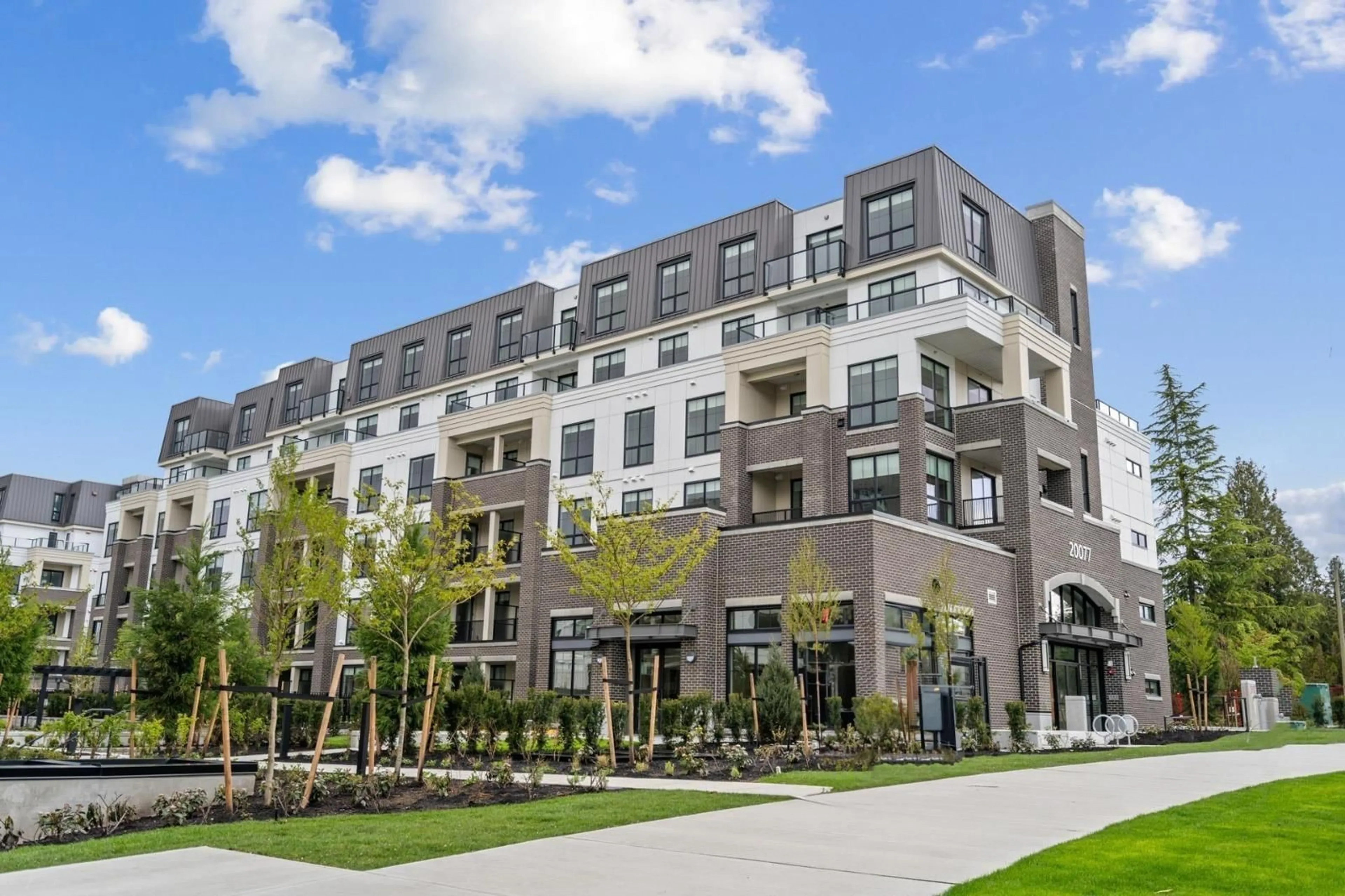 Patio, building for 101 - 20077 84 AVENUE, Langley British Columbia V2Y3X7