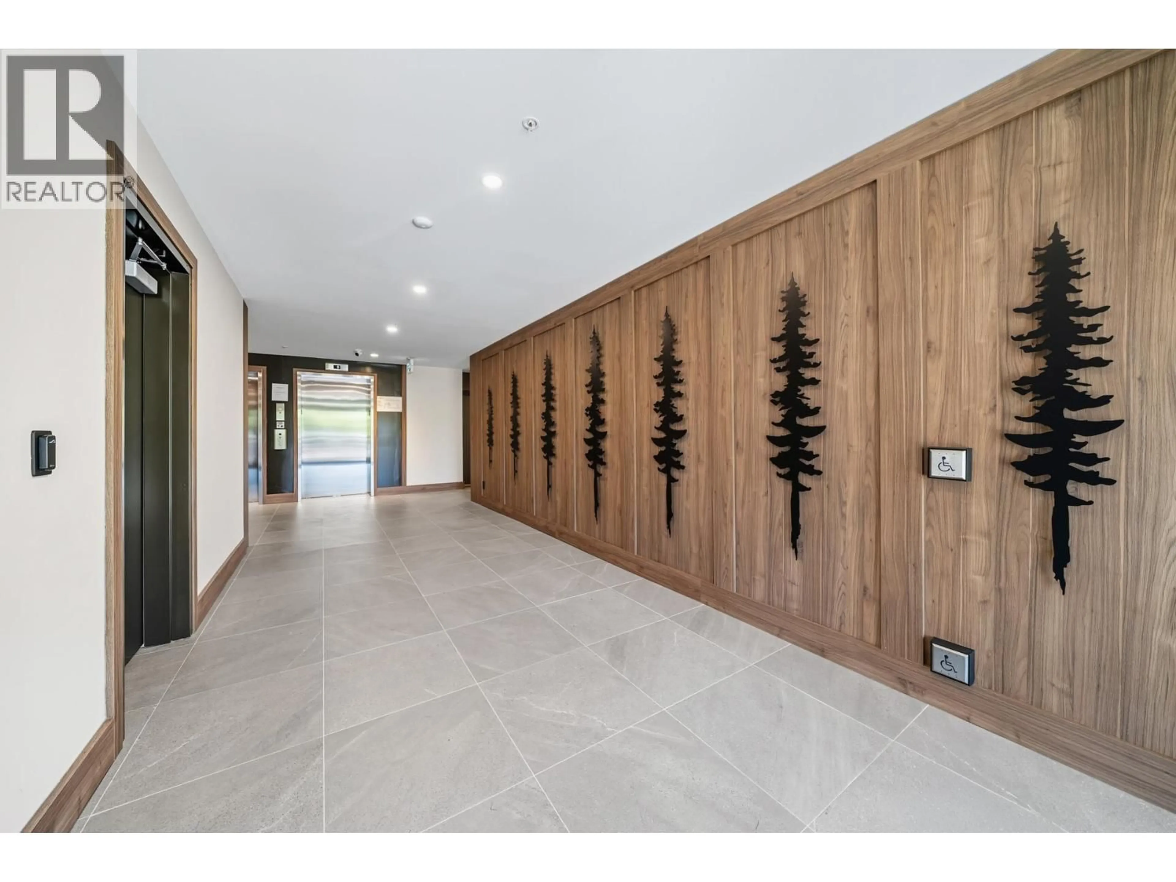 Indoor foyer for 515 - 150 JAMES ROAD, Port Moody British Columbia V3H2S4