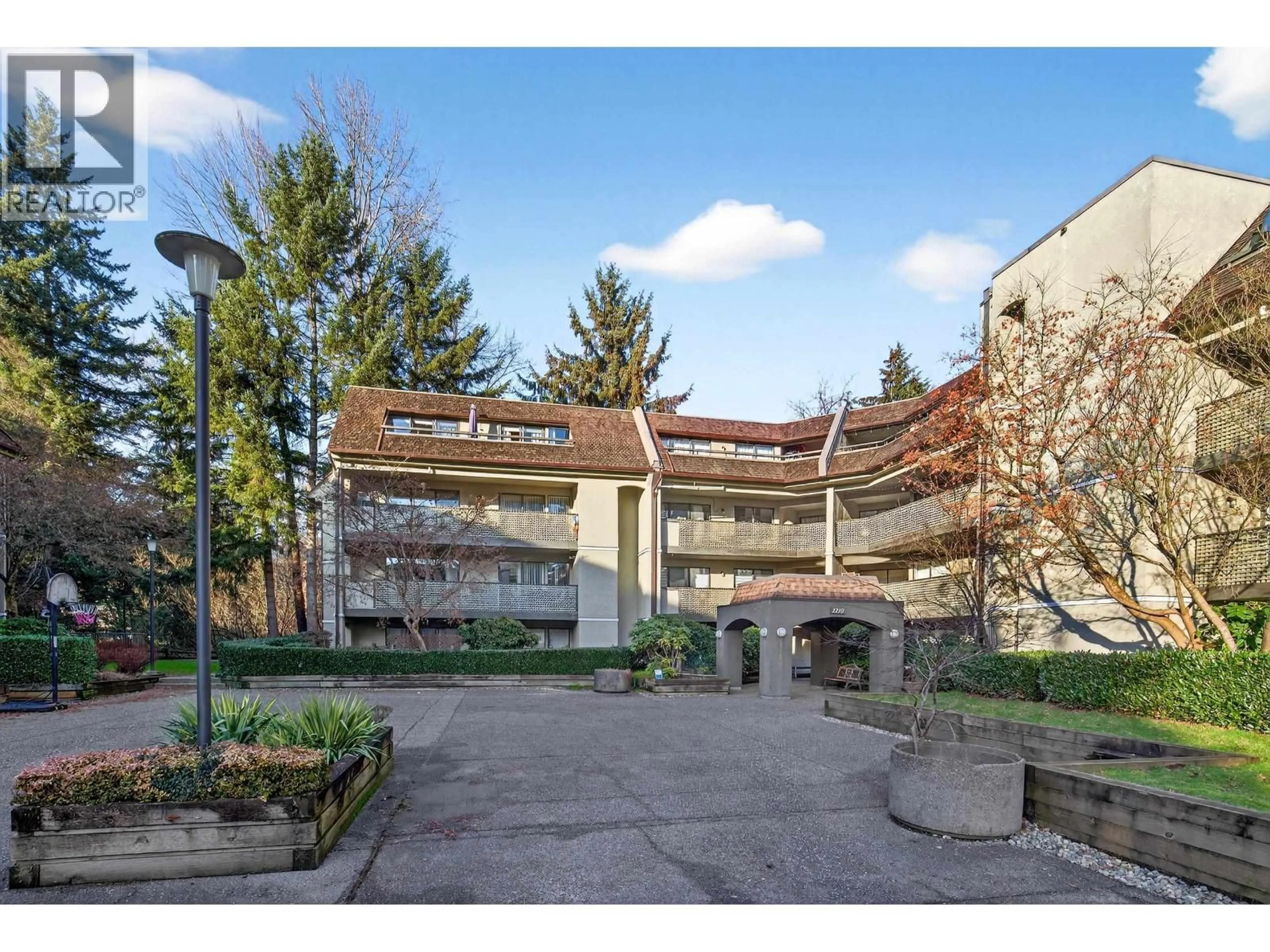 Patio, unknown for 402 - 1210 PACIFIC STREET, Coquitlam British Columbia V3B6K3