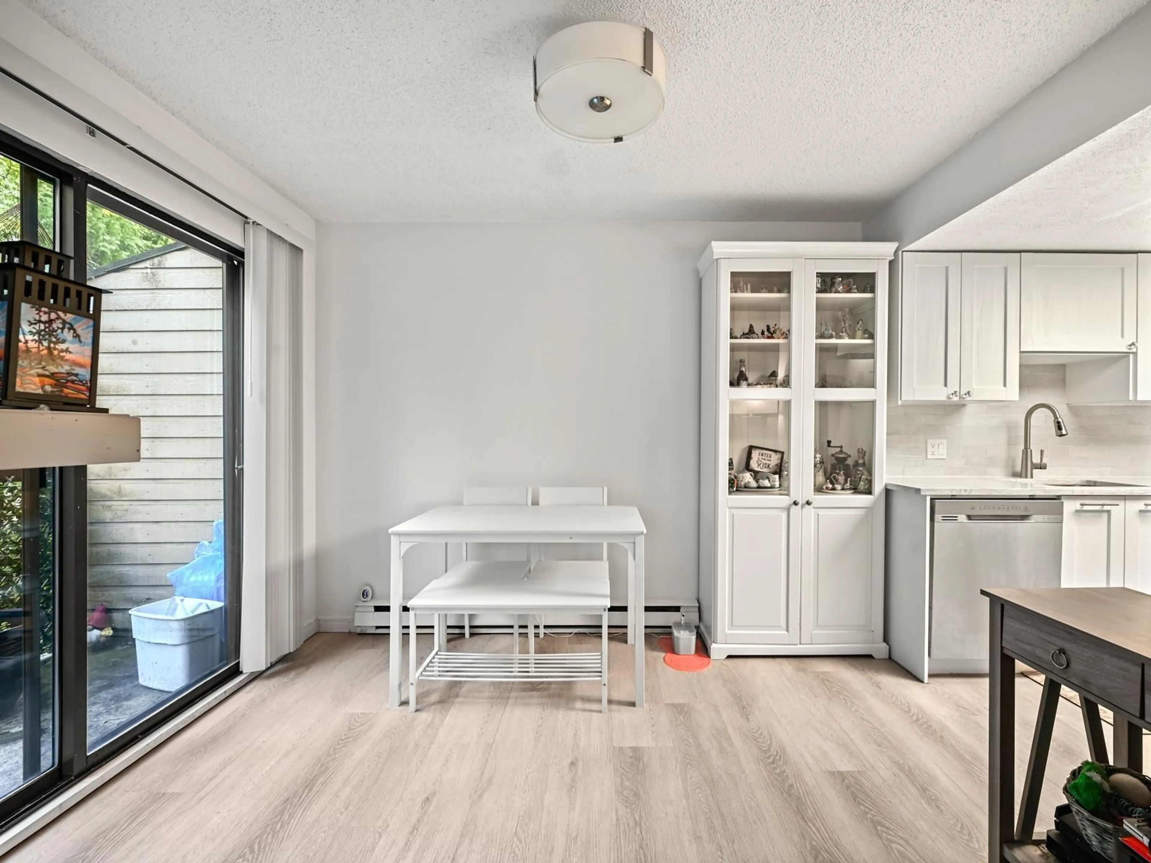 Unknown for 202 - 7095 133B STREET, Surrey British Columbia V3W8A3