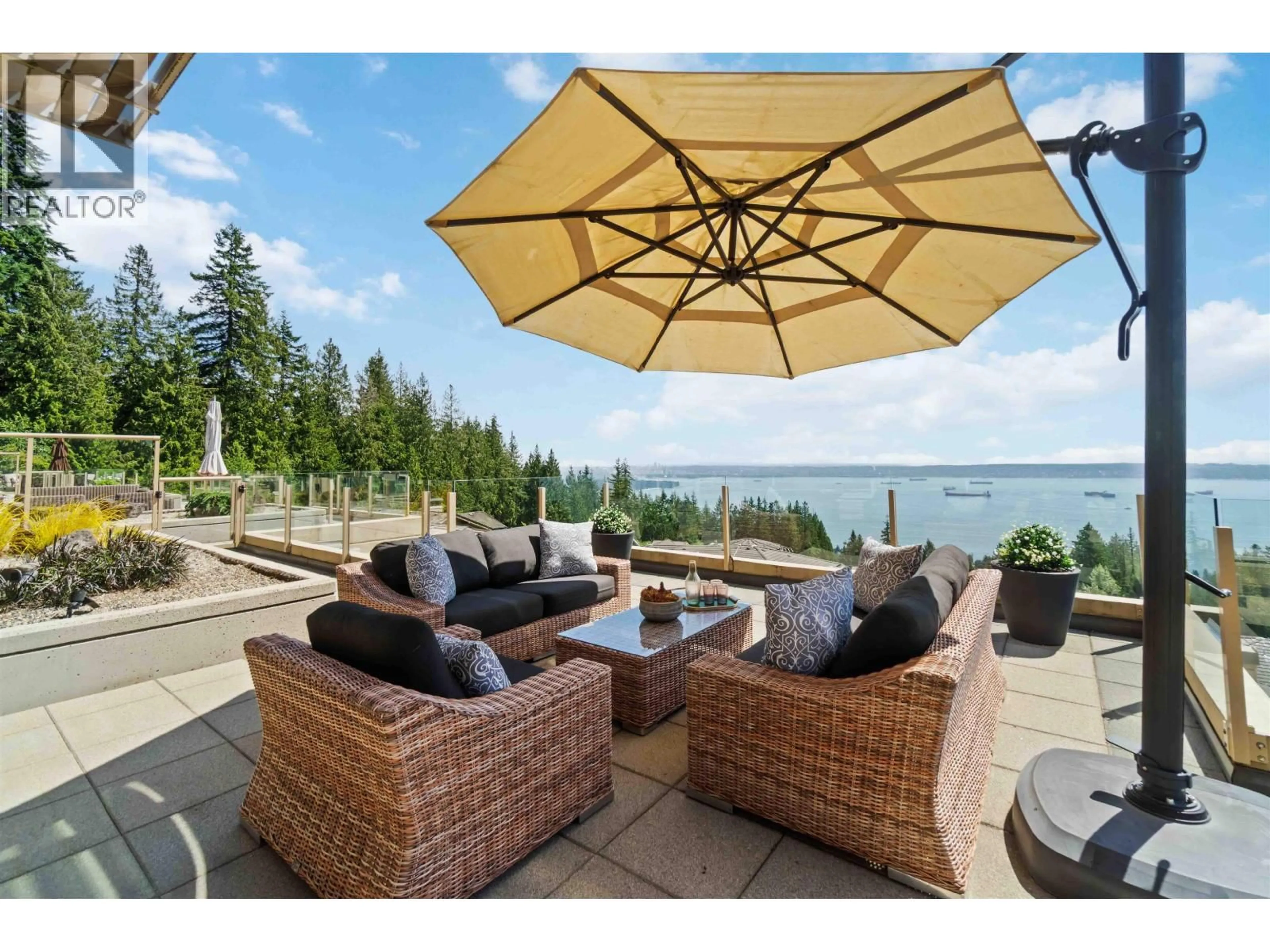 Patio, water/lake/river/ocean view for 304 - 2535 GARDEN COURT, West Vancouver British Columbia V7S0A1