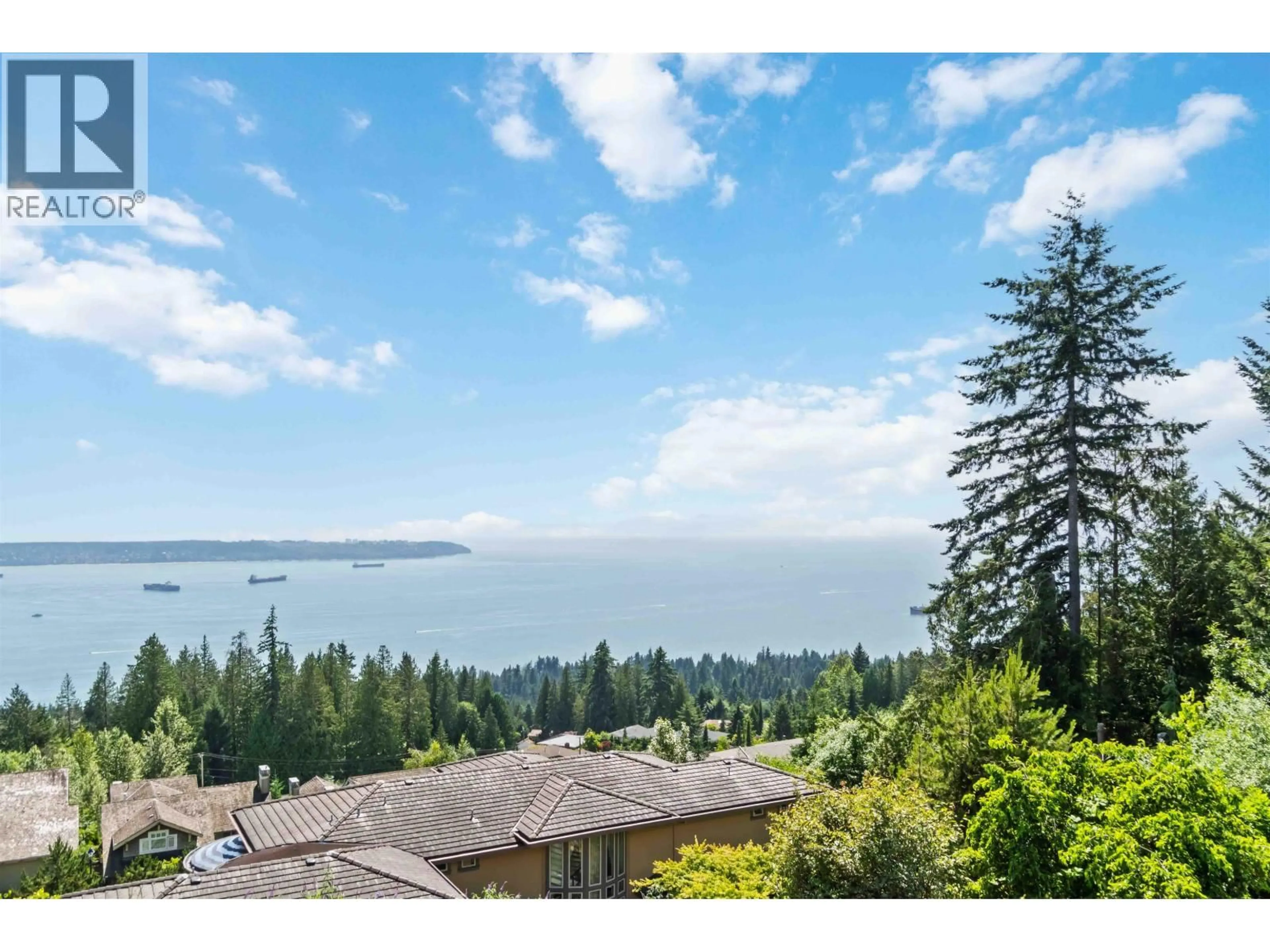 A pic from outside/outdoor area/front of a property/back of a property/a pic from drone, water/lake/river/ocean view for 304 - 2535 GARDEN COURT, West Vancouver British Columbia V7S0A1