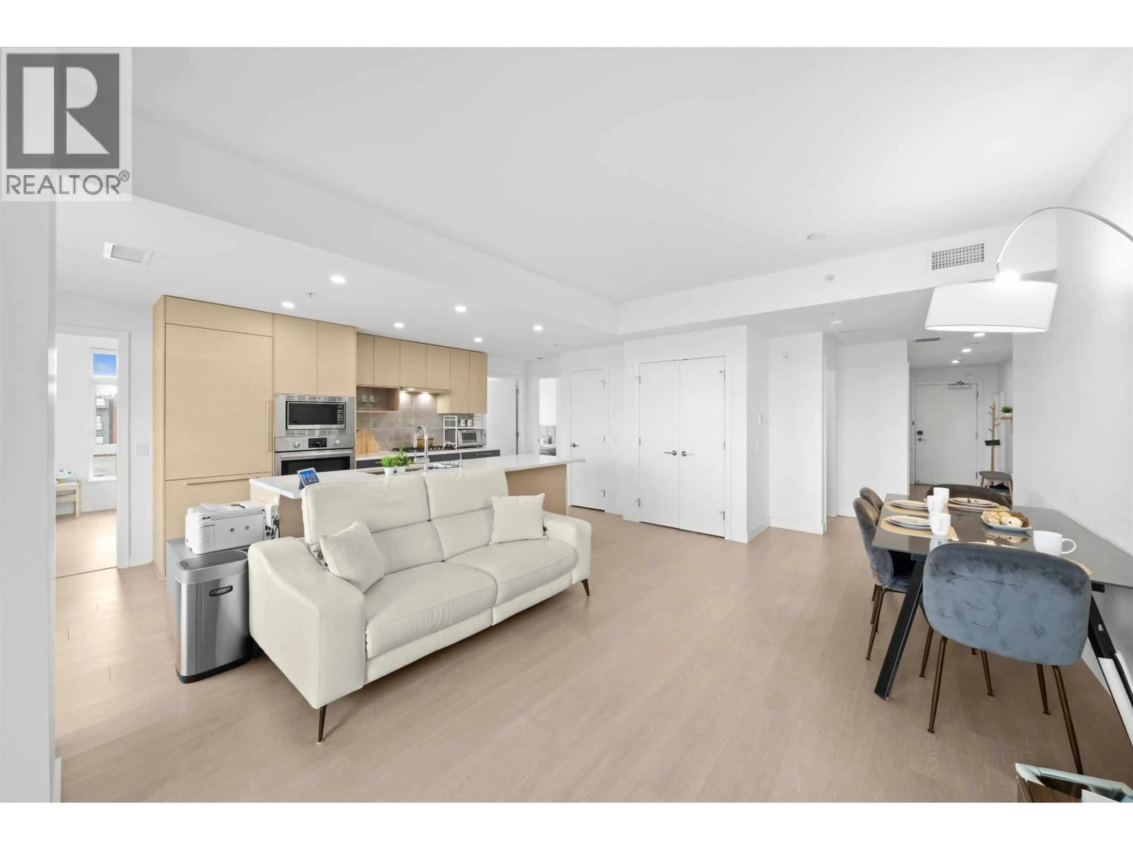 Unknown for 301 - 8888 OSLER STREET, Vancouver British Columbia V6P4G2