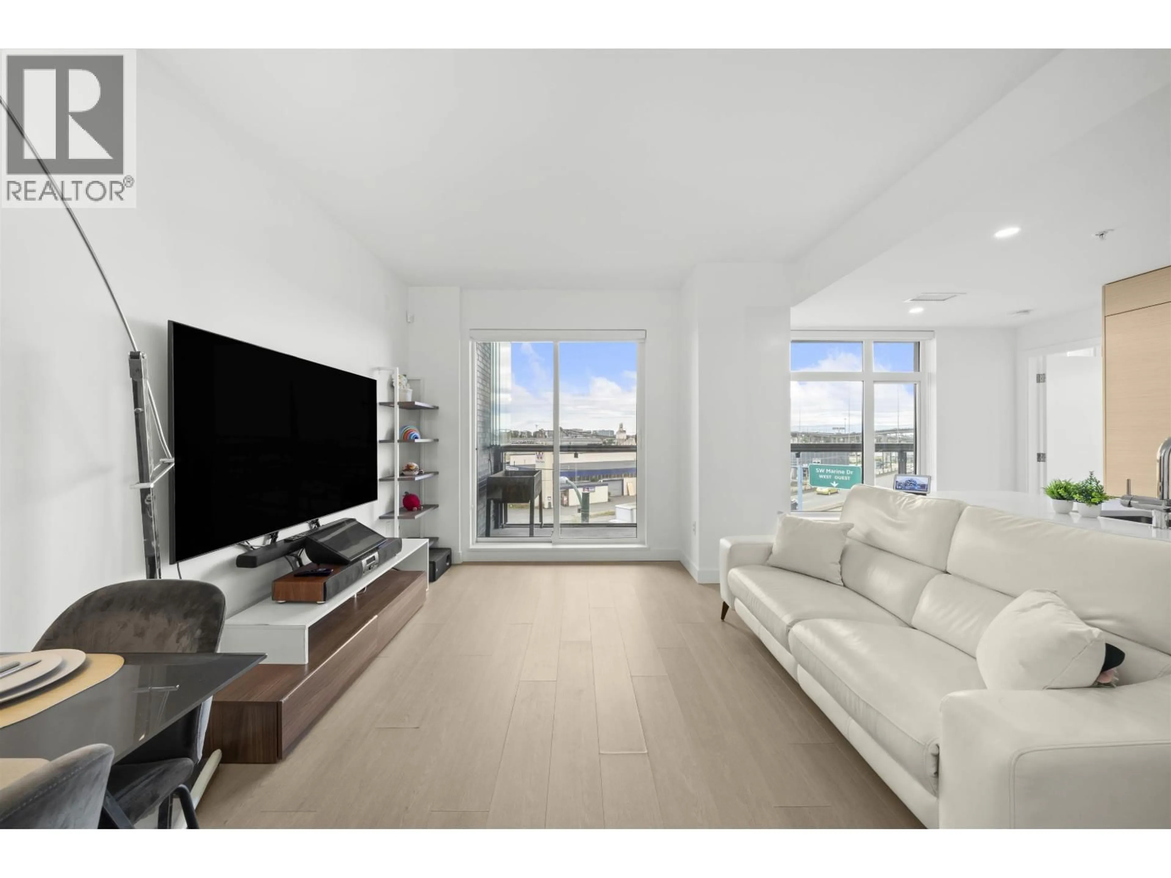 Living room with furniture, unknown for 301 - 8888 OSLER STREET, Vancouver British Columbia V6P4G2