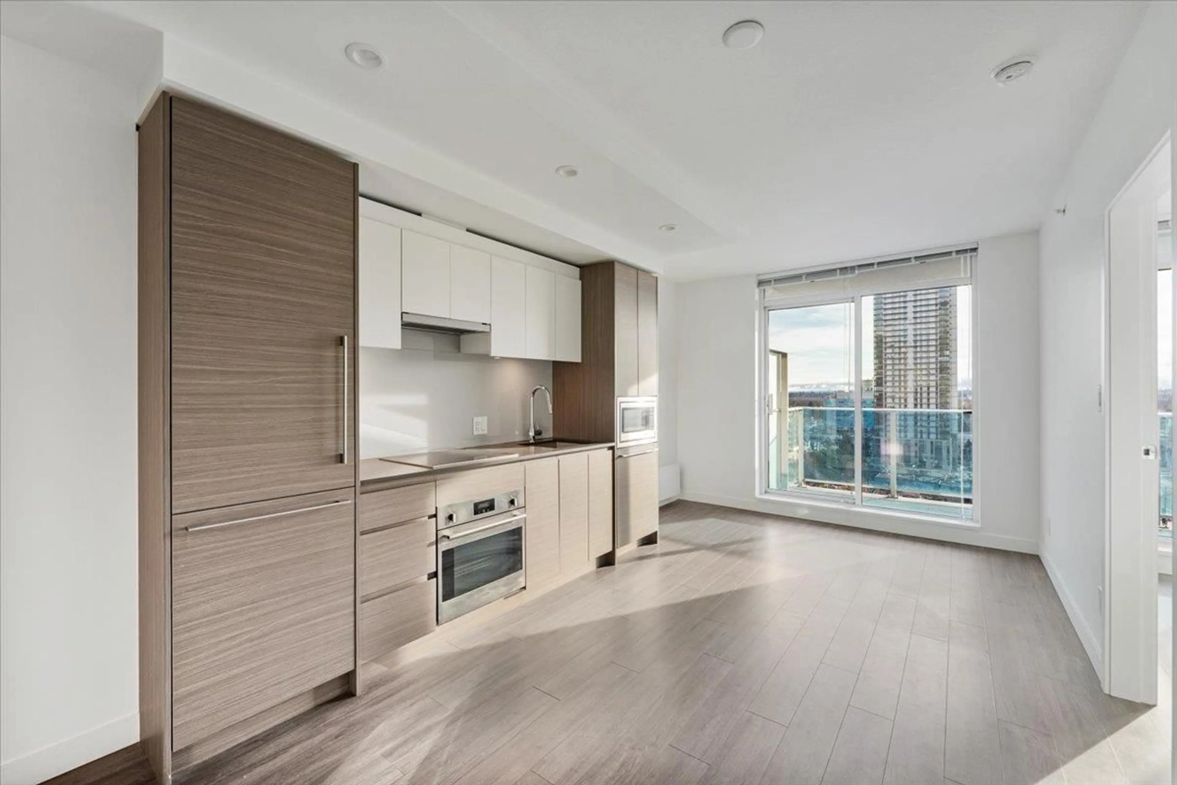 Standard kitchen, unknown for 1212 - 13615 FRASER HIGHWAY, Surrey British Columbia V3T0P7