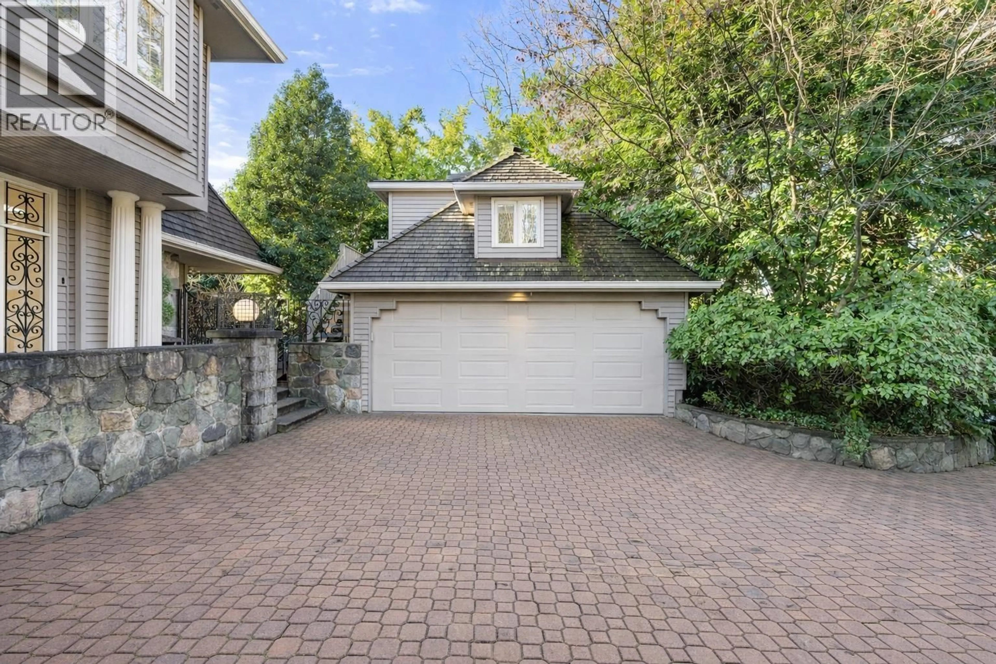 Indoor garage for 1248 TECUMSEH AVENUE, Vancouver British Columbia V6H1T2