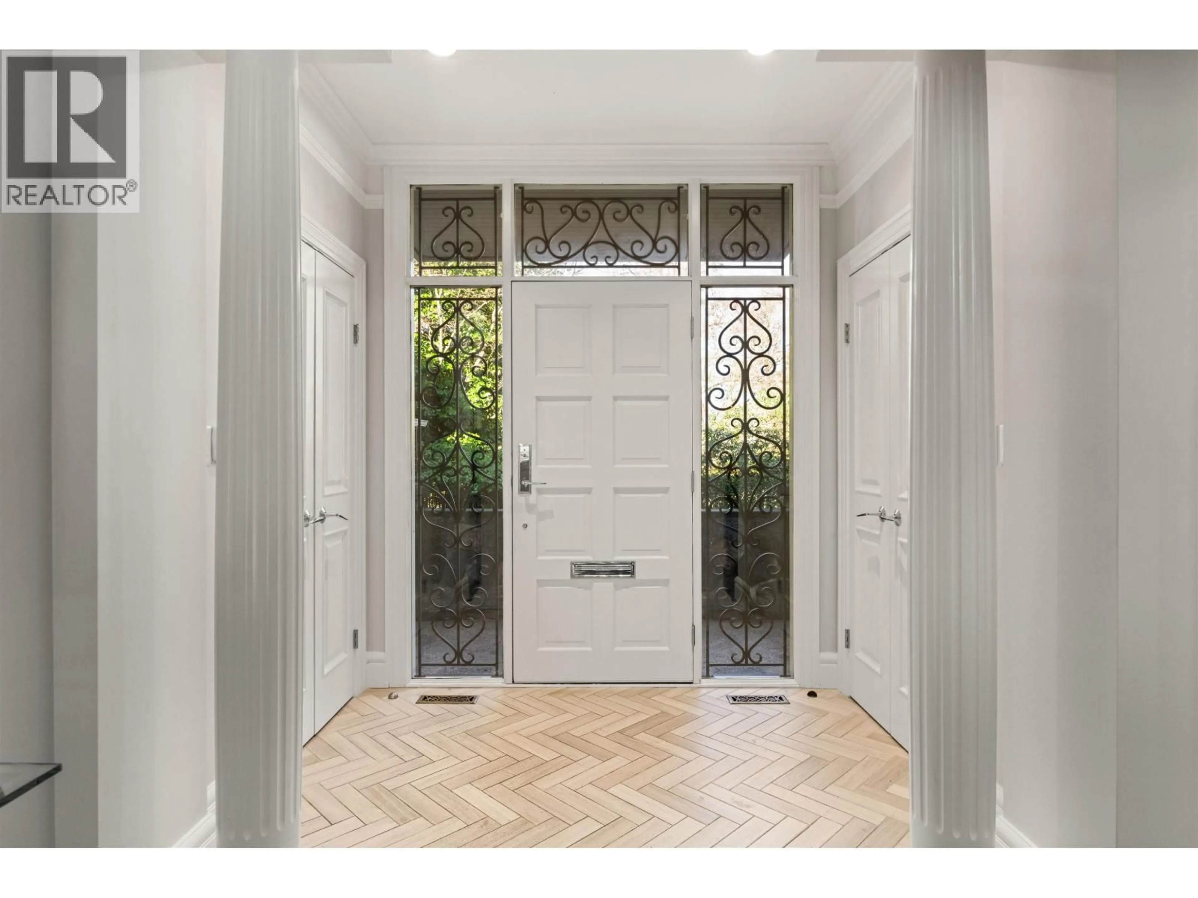 Indoor entryway for 1248 TECUMSEH AVENUE, Vancouver British Columbia V6H1T2