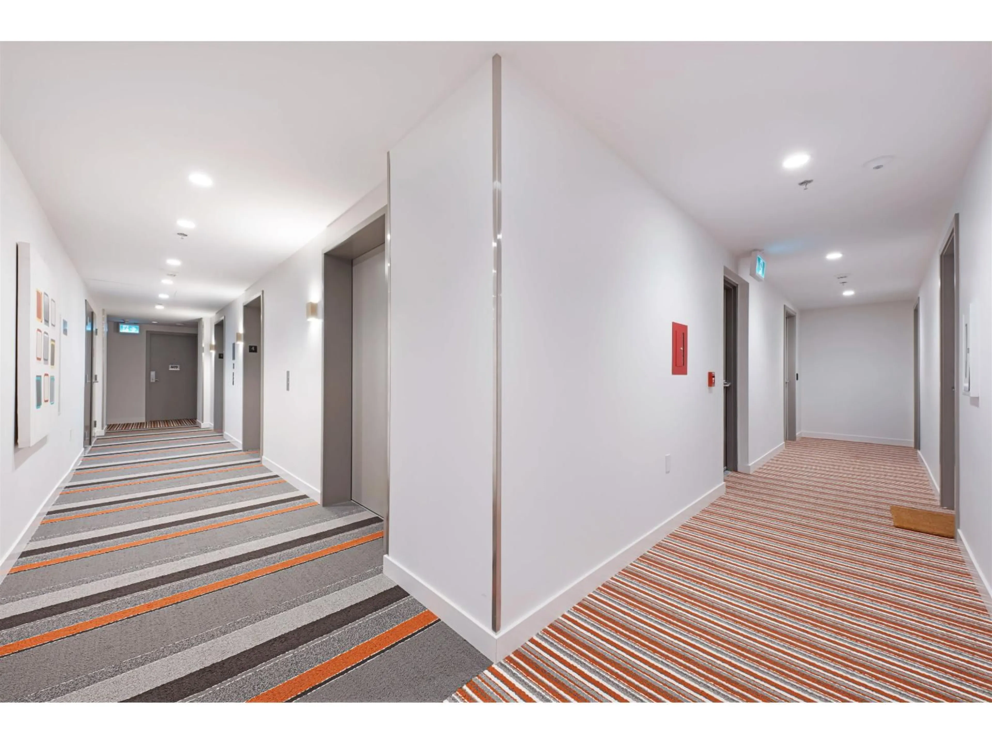 Indoor foyer for 402 - 13675 107A STREET, Surrey British Columbia V3T0X2