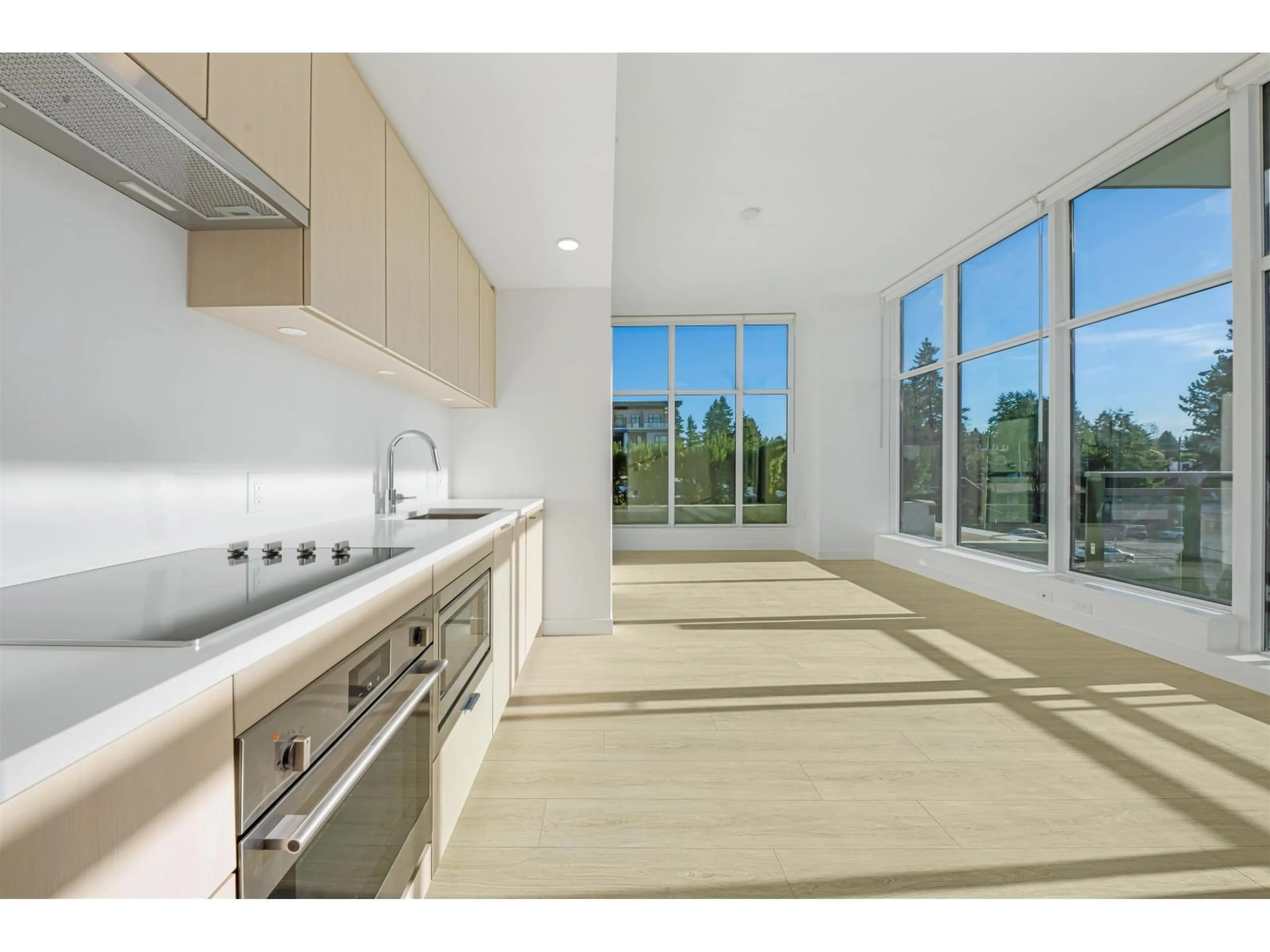 Unknown for 402 - 13675 107A STREET, Surrey British Columbia V3T0X2