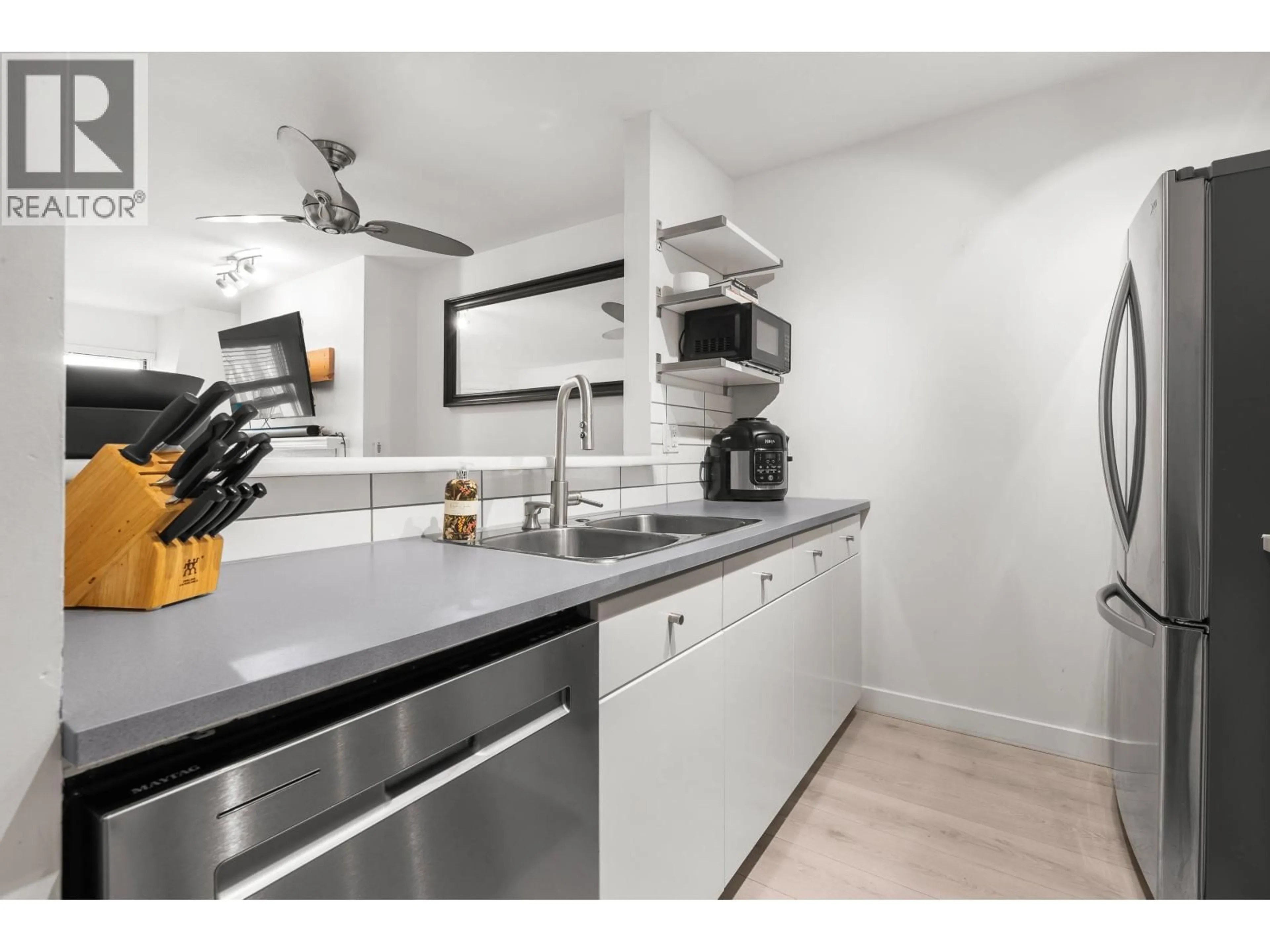 Standard kitchen, ceramic/tile floor for 322 - 98 LAVAL STREET, Coquitlam British Columbia V3K6S9