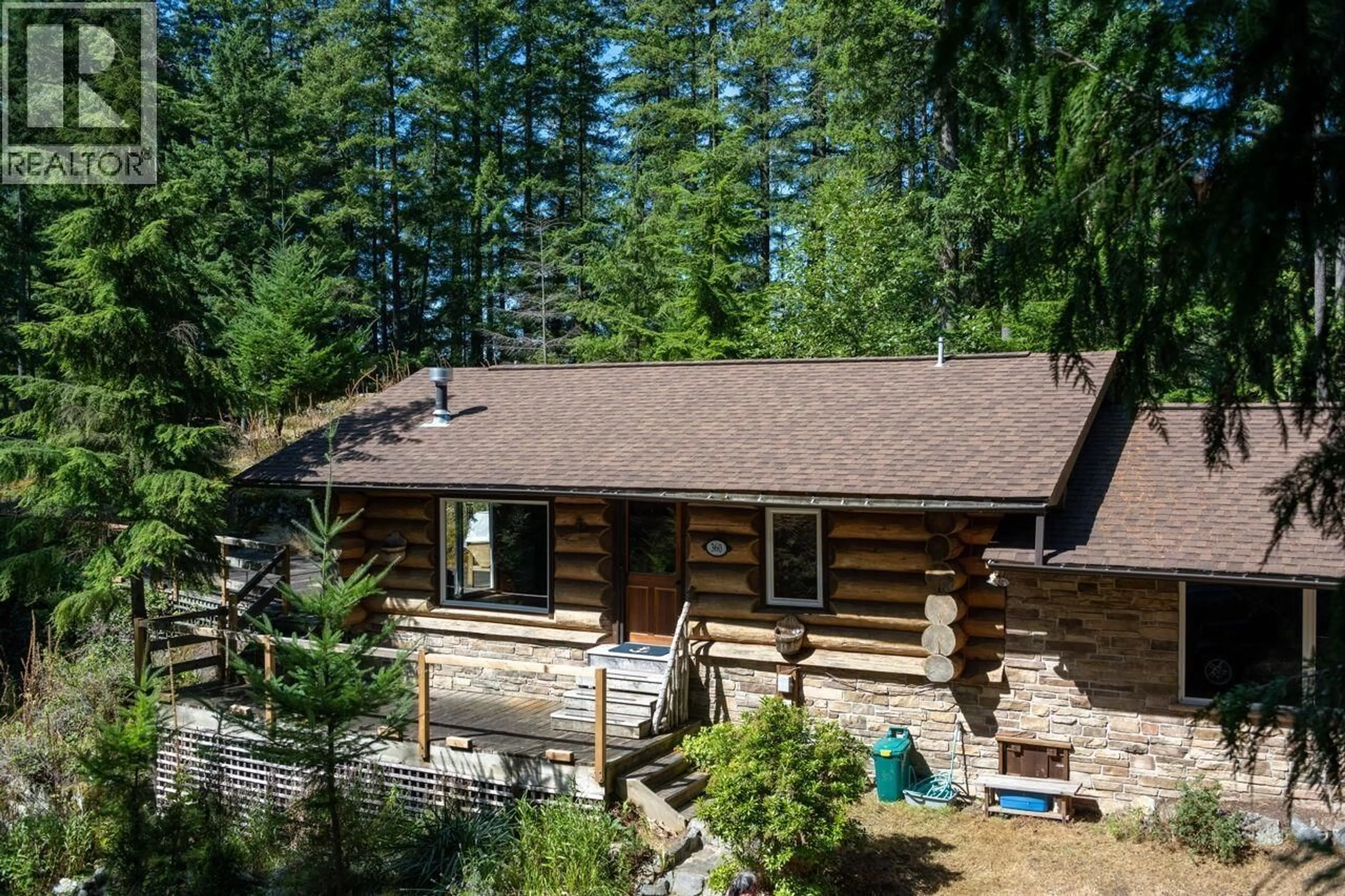 A pic from outside/outdoor area/front of a property/back of a property/a pic from drone, forest/trees view for 360 SALAL ROAD, Bowen Island British Columbia V0N1G2