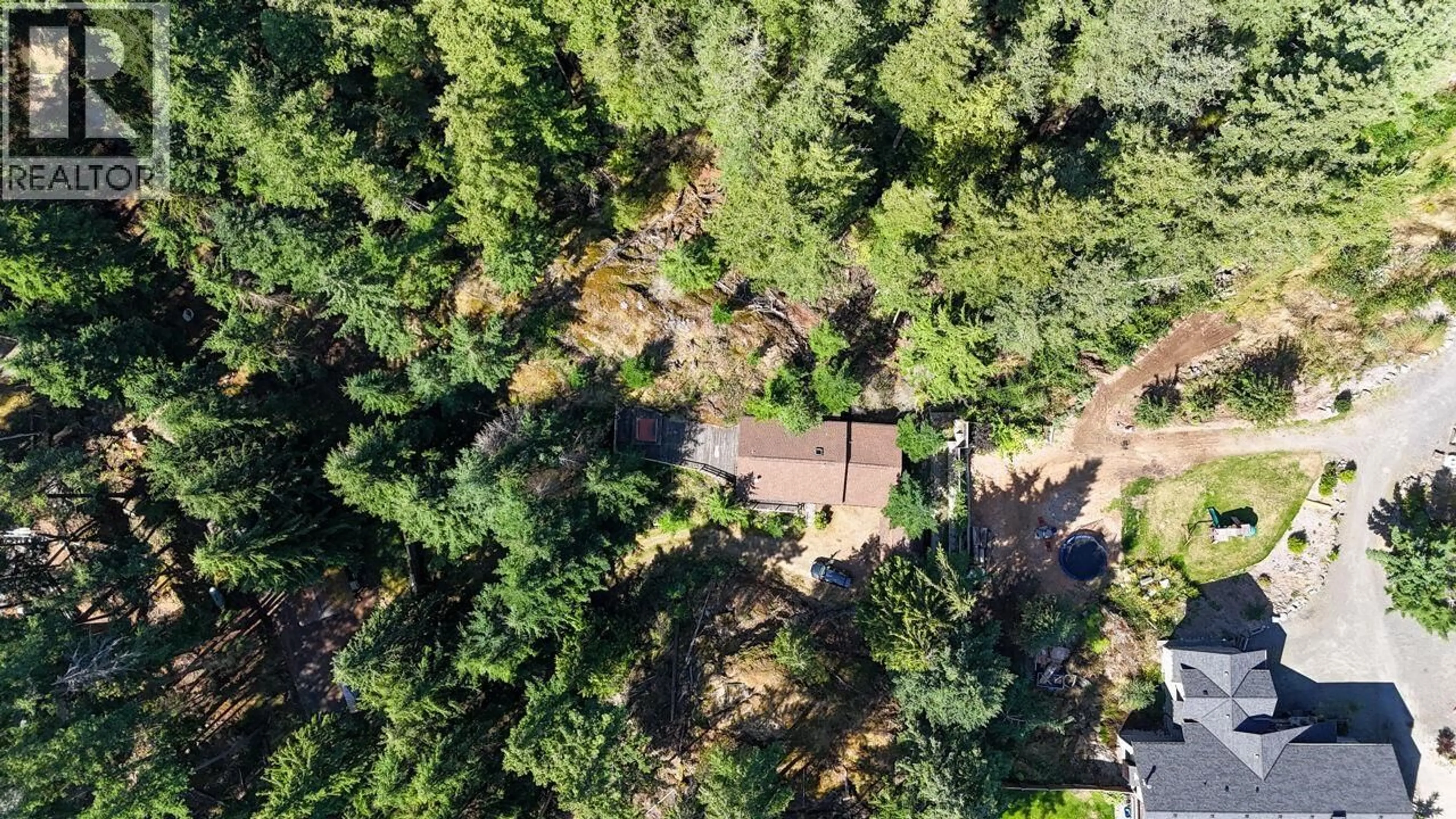 A pic from outside/outdoor area/front of a property/back of a property/a pic from drone, forest/trees view for 360 SALAL ROAD, Bowen Island British Columbia V0N1G2