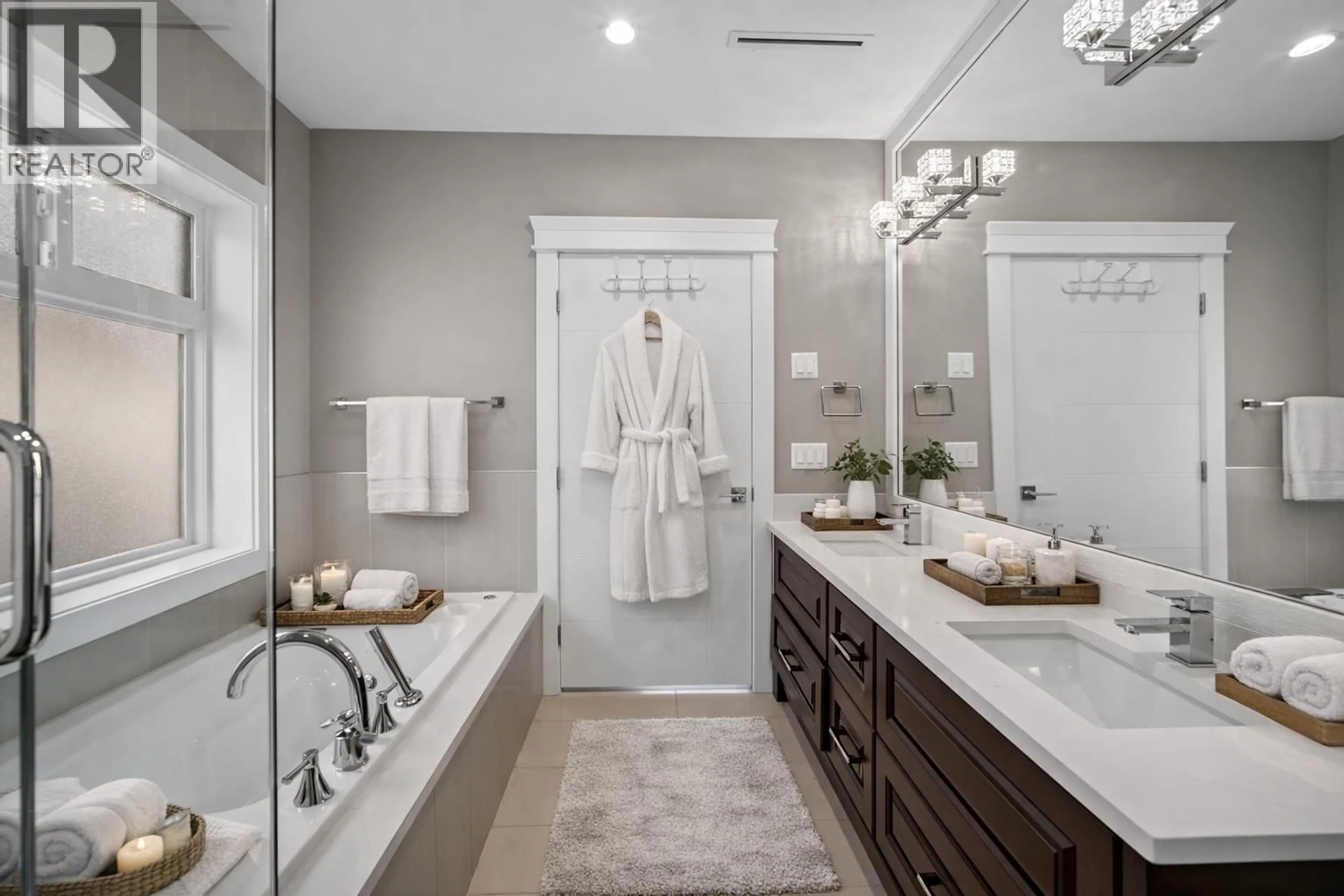 Contemporary bathroom, ceramic/tile floor for 8068 HAIG STREET, Vancouver British Columbia V6P4R9