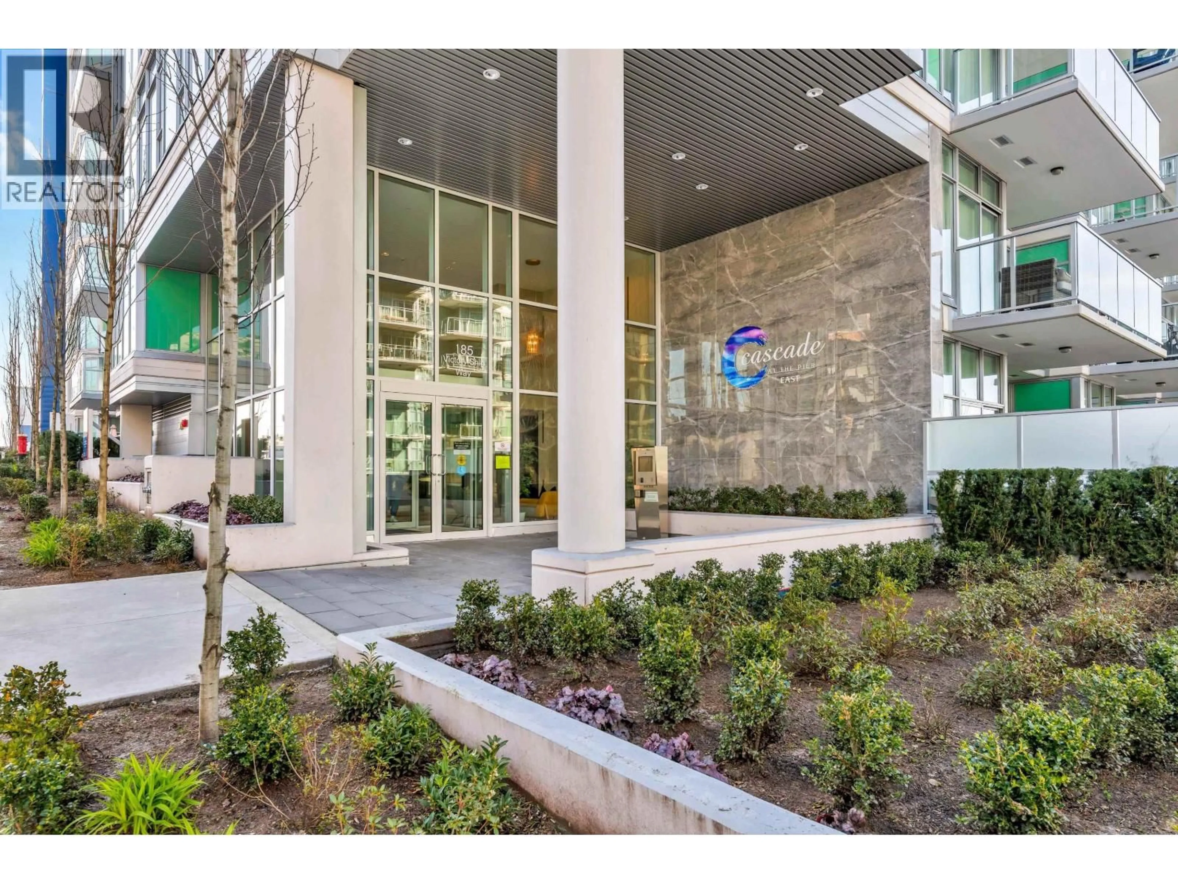 Indoor foyer for 103 - 185 VICTORY SHIP WAY, North Vancouver British Columbia V7L0G2