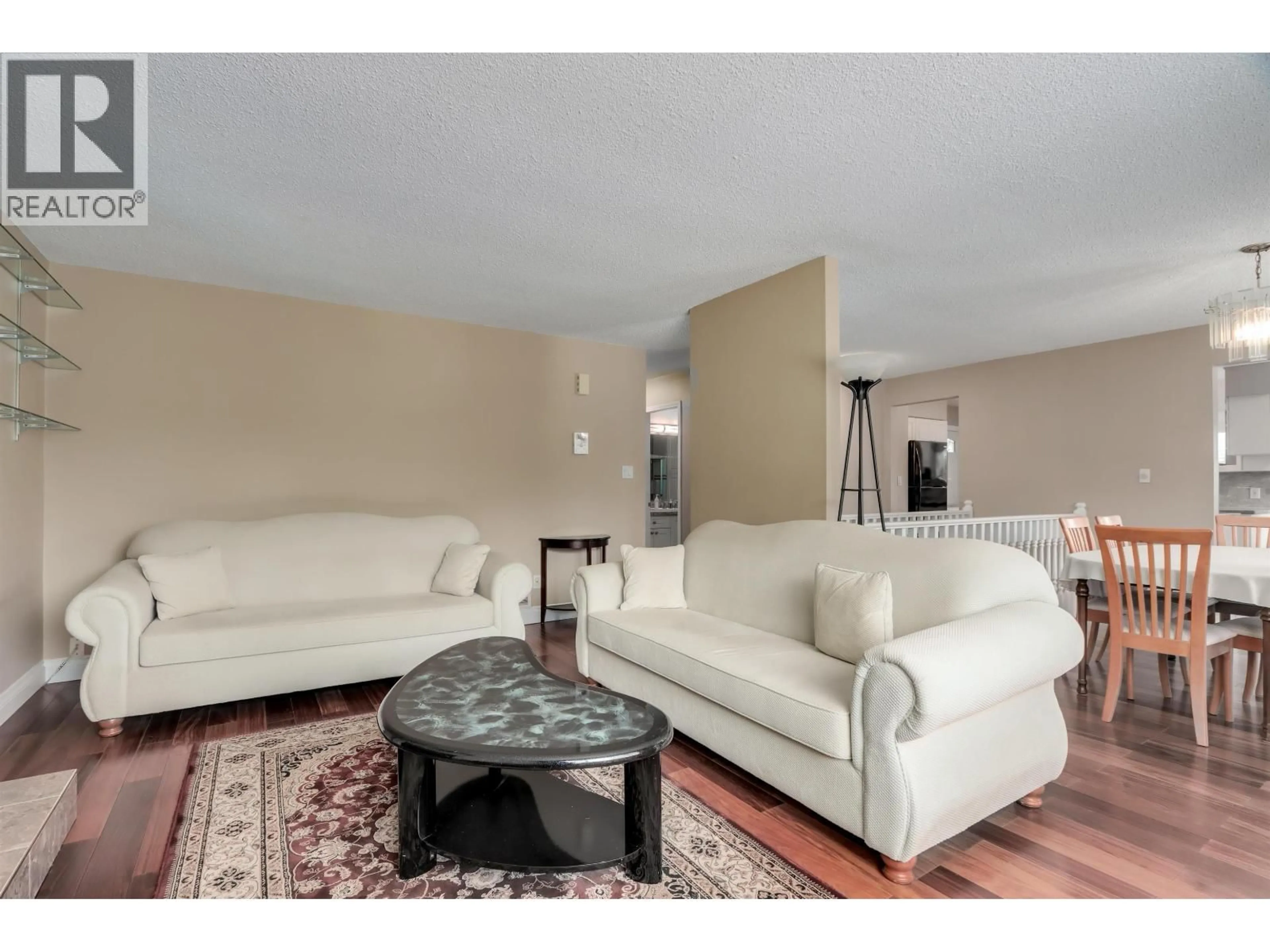 Living room with furniture, unknown for 6525 DENBIGH AVENUE, Burnaby British Columbia V5H3R7