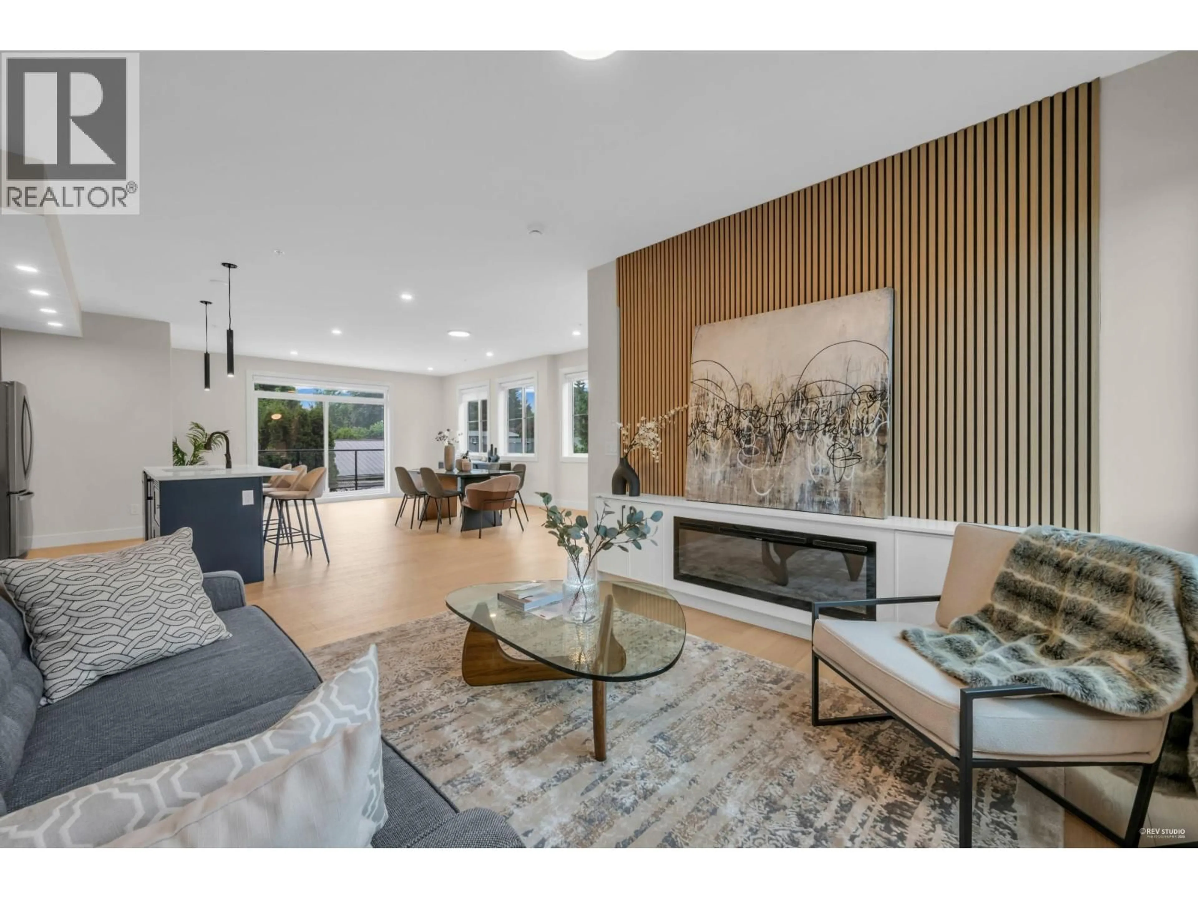 Unknown for 4 - 11384 207 STREET, Maple Ridge British Columbia V2X1W6