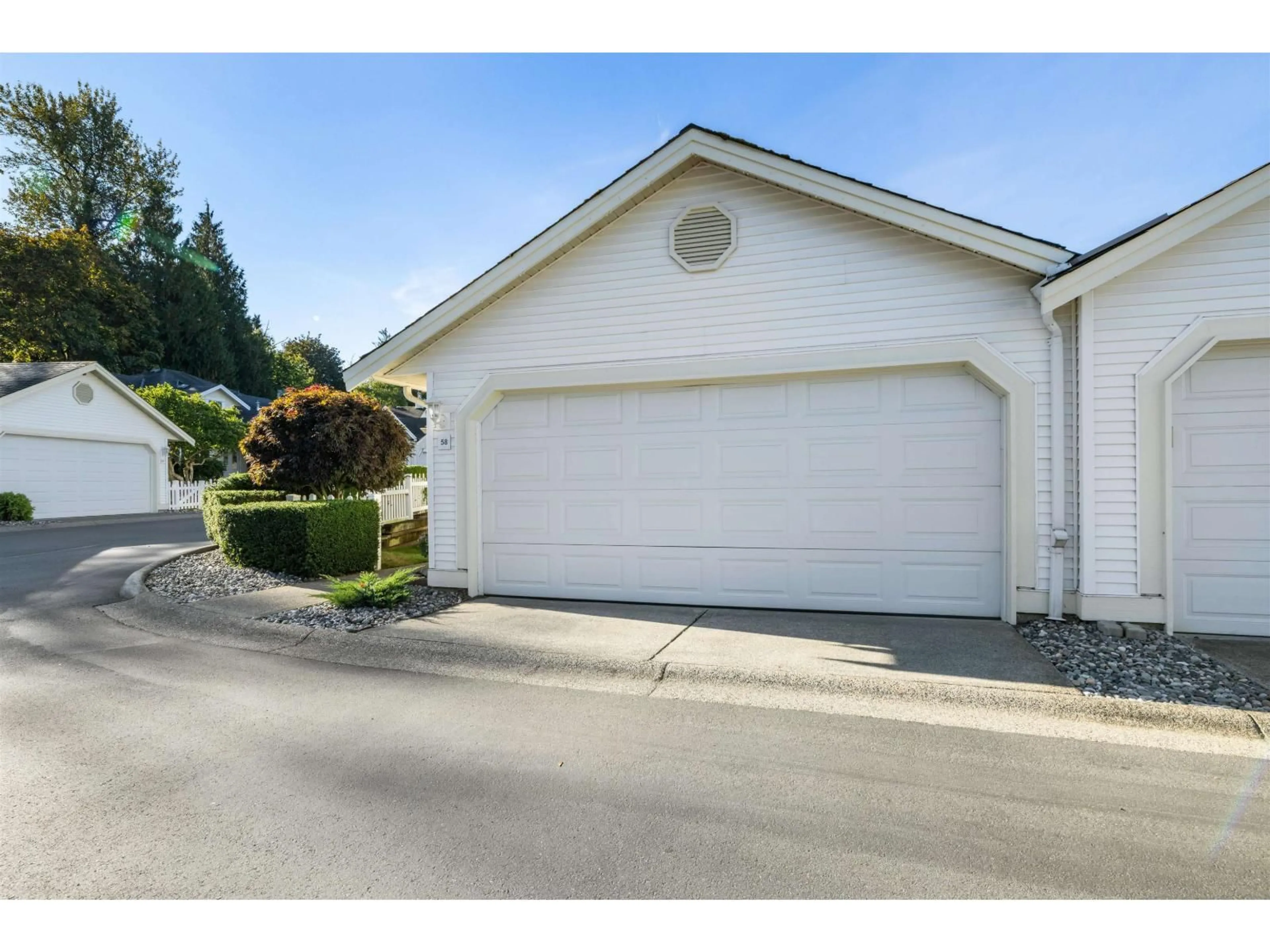 Indoor garage for 58 - 9208 208 STREET, Langley British Columbia V1M2M9