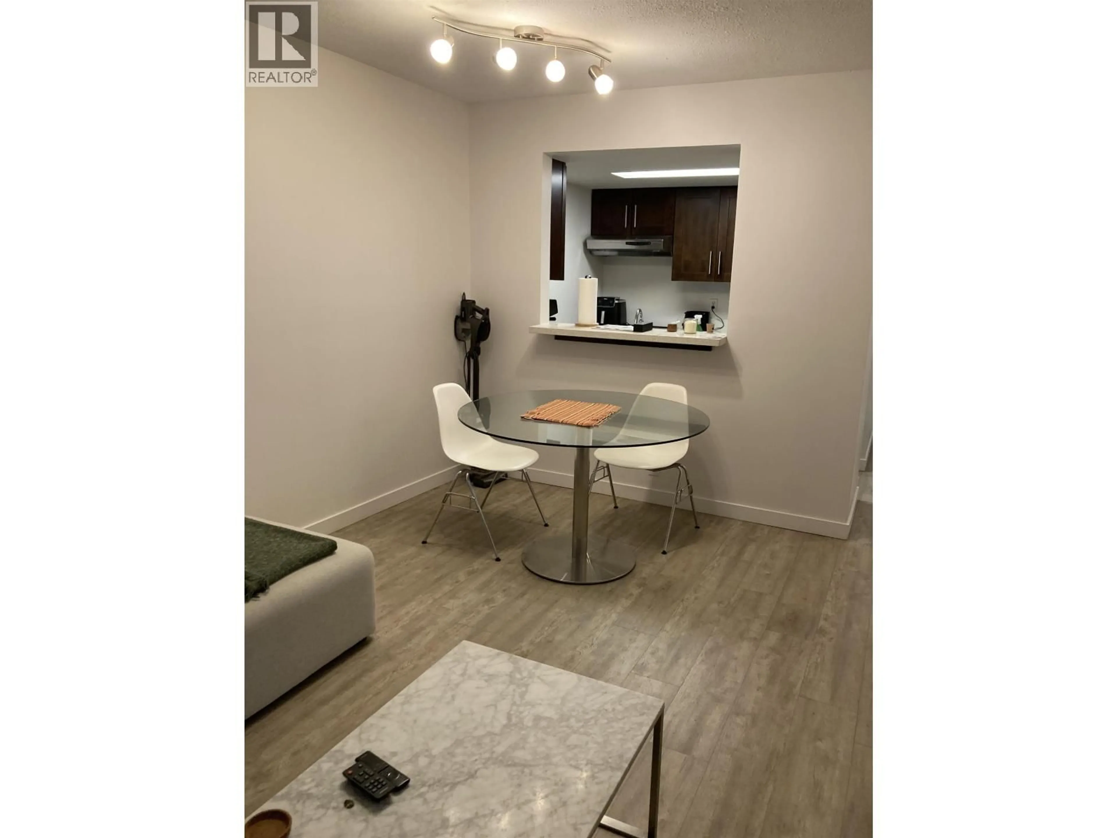 A pic of a room for 405 - 789 DRAKE STREET, Vancouver British Columbia V6Z2N7