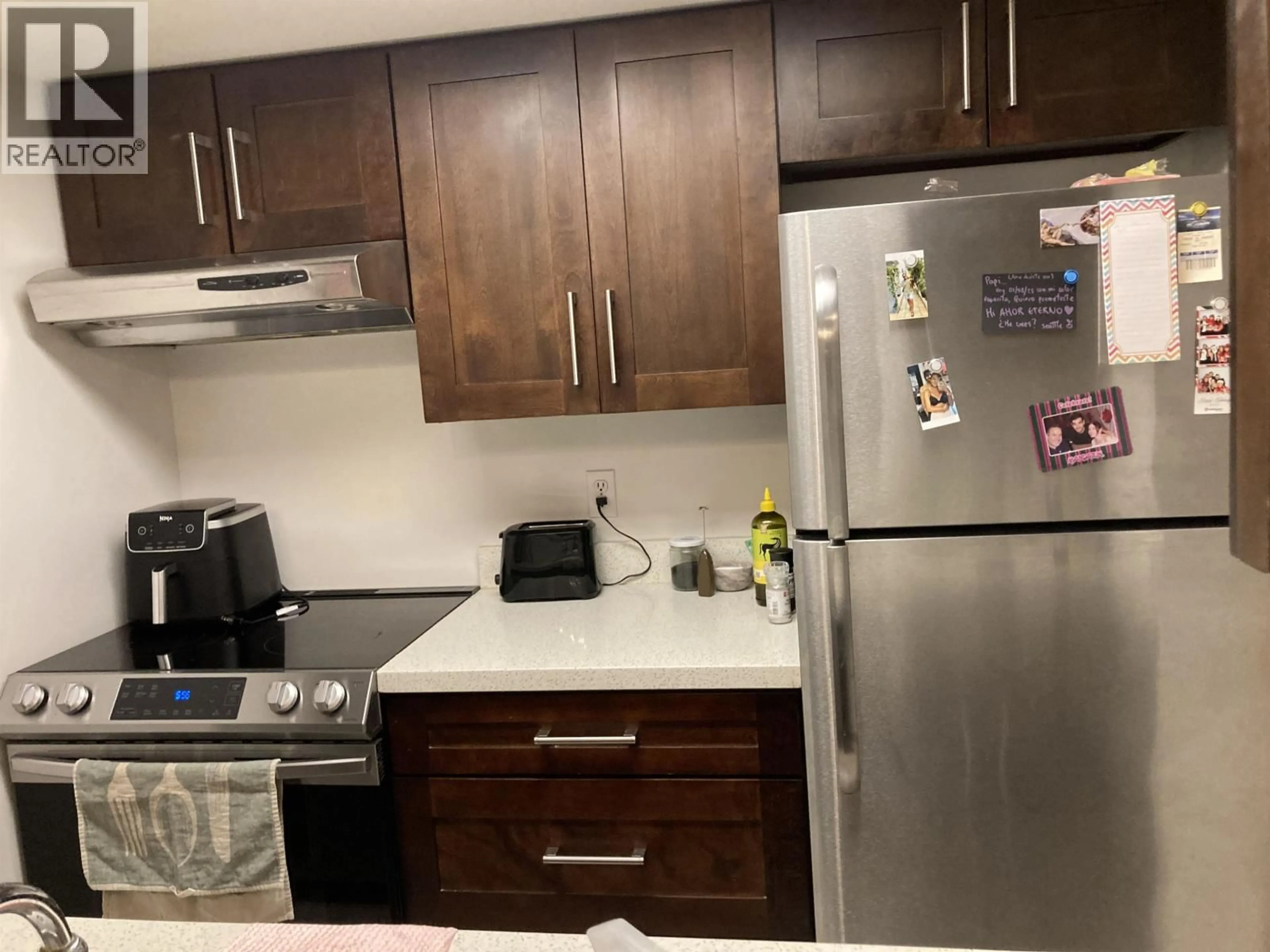 Standard kitchen, unknown for 405 - 789 DRAKE STREET, Vancouver British Columbia V6Z2N7