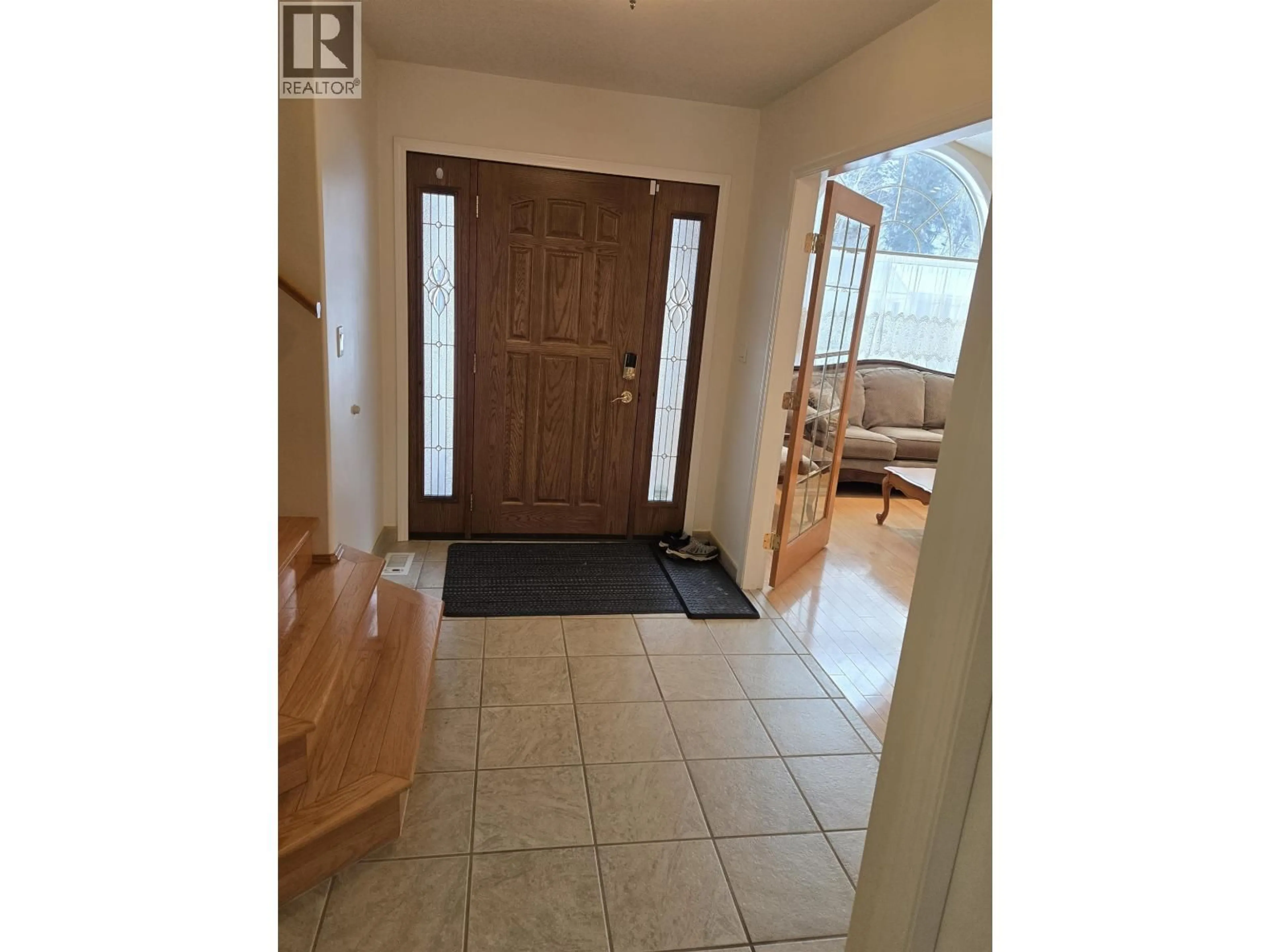 Indoor entryway for 142 LOWE STREET, Quesnel British Columbia V2J5T4
