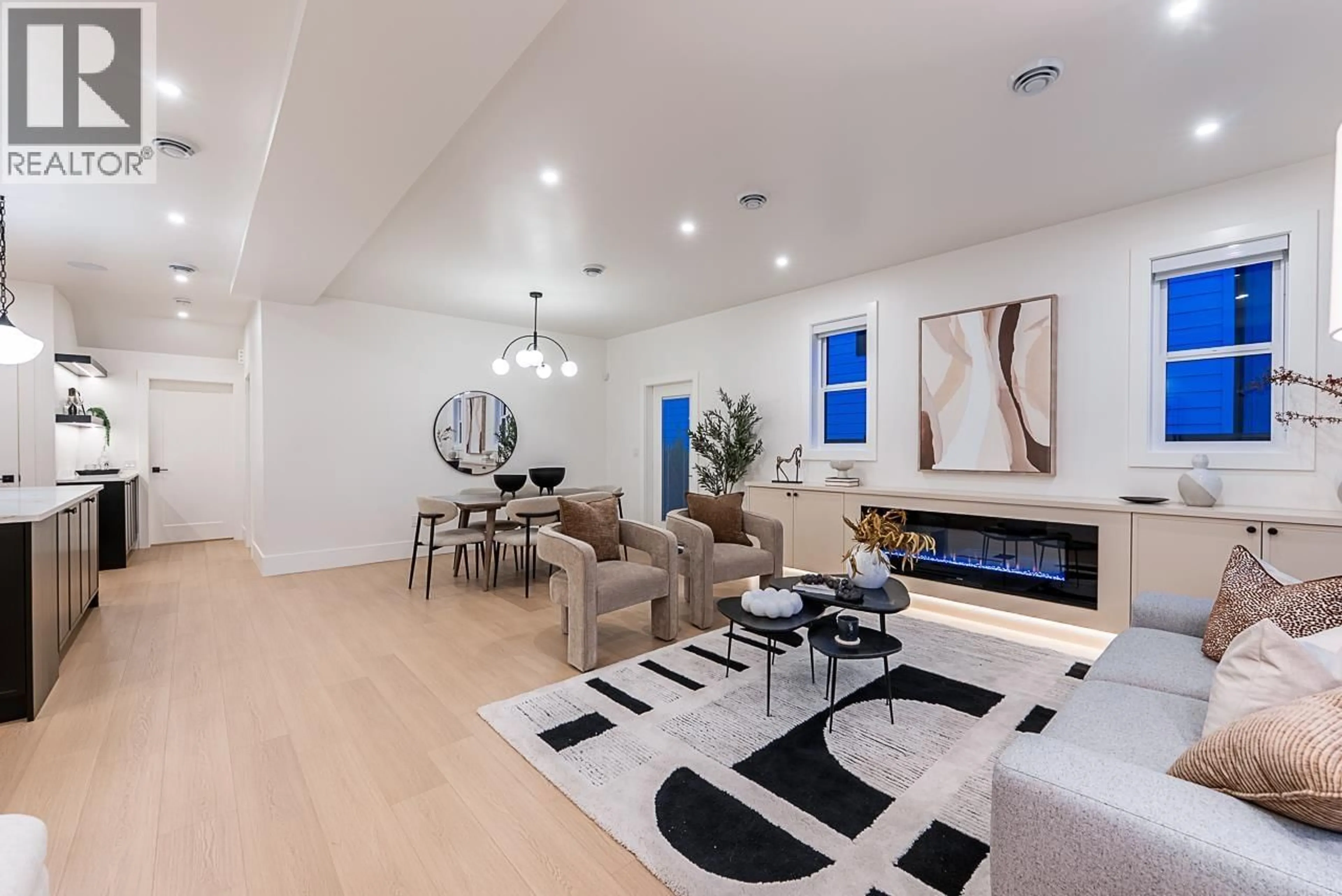 Living room with furniture, unknown for 101 - 646 GIRARD AVENUE, Coquitlam British Columbia V3K1S8