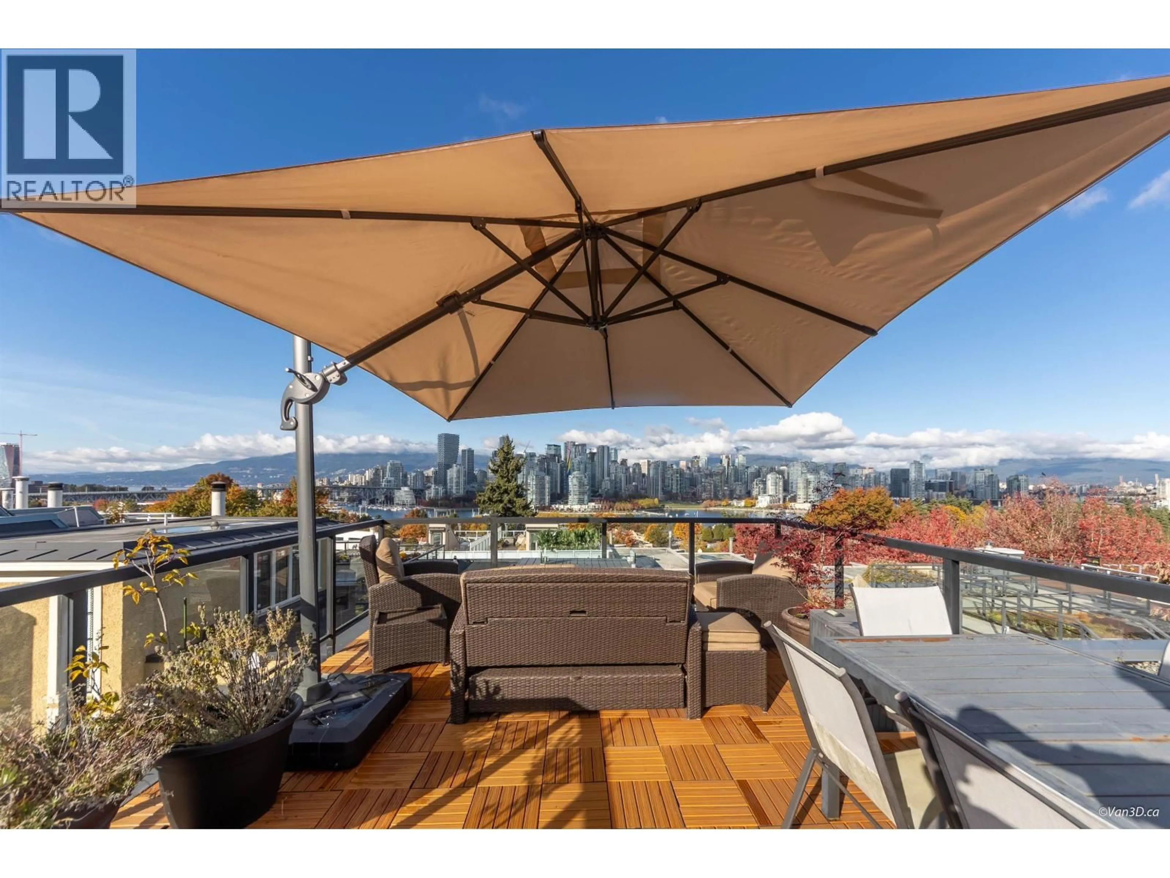 Patio, mountain view for 1017 8TH AVENUE, Vancouver British Columbia V6H1C3