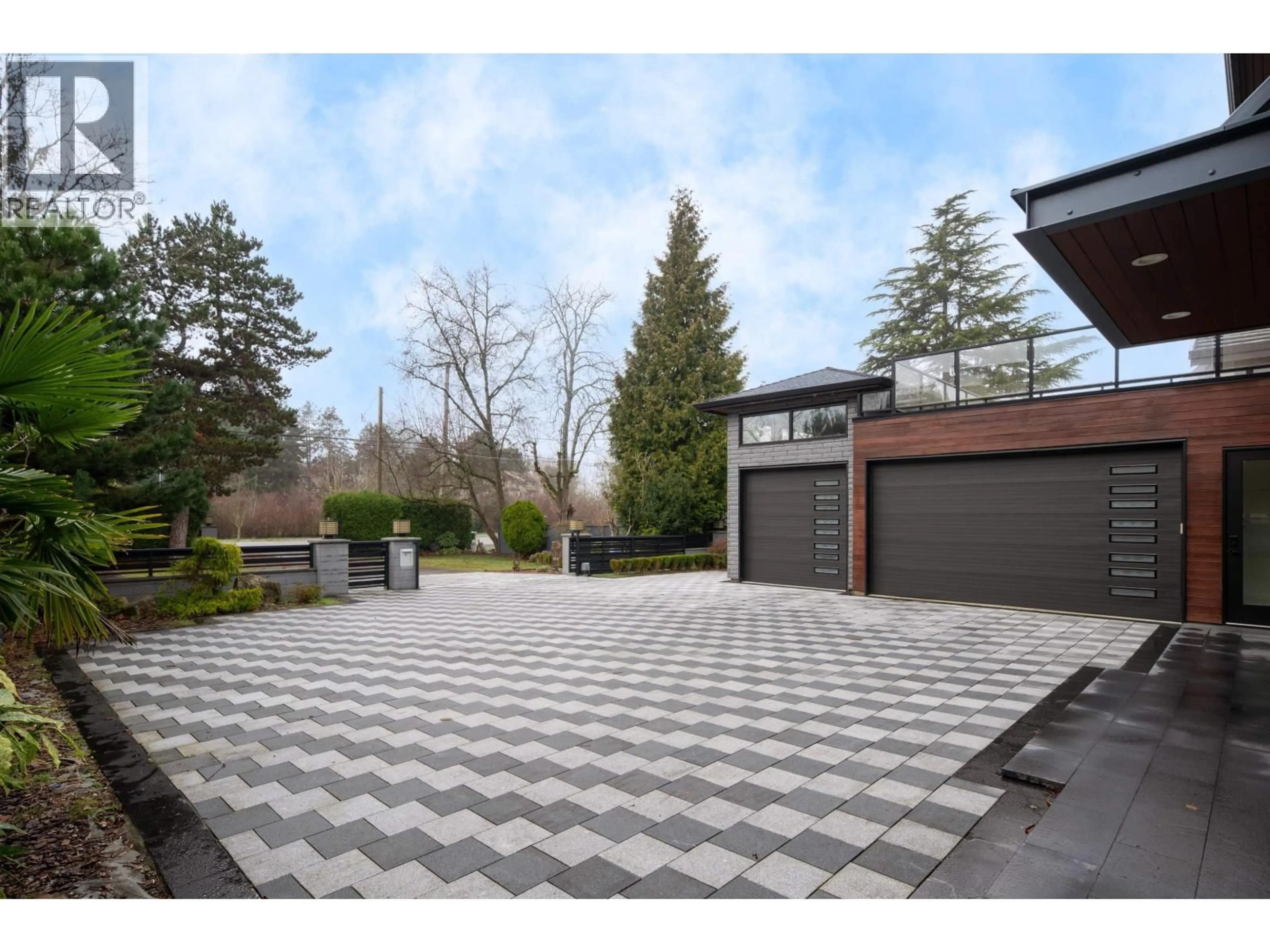 Unknown for 8160 RAILWAY AVENUE, Richmond British Columbia V7C5C8