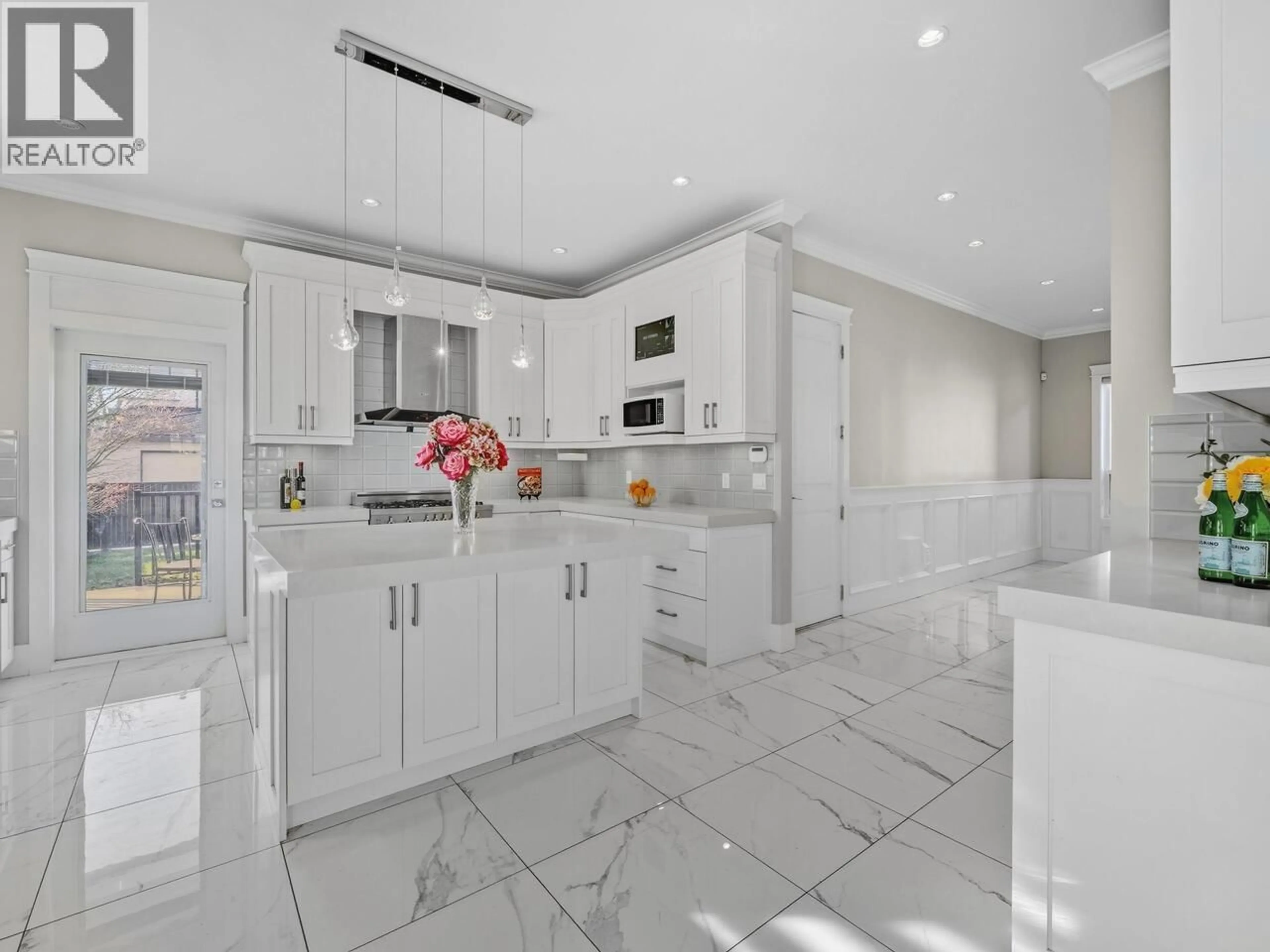 Contemporary kitchen, ceramic/tile floor for 6739 HUMPHRIES AVENUE, Burnaby British Columbia V5E3J2