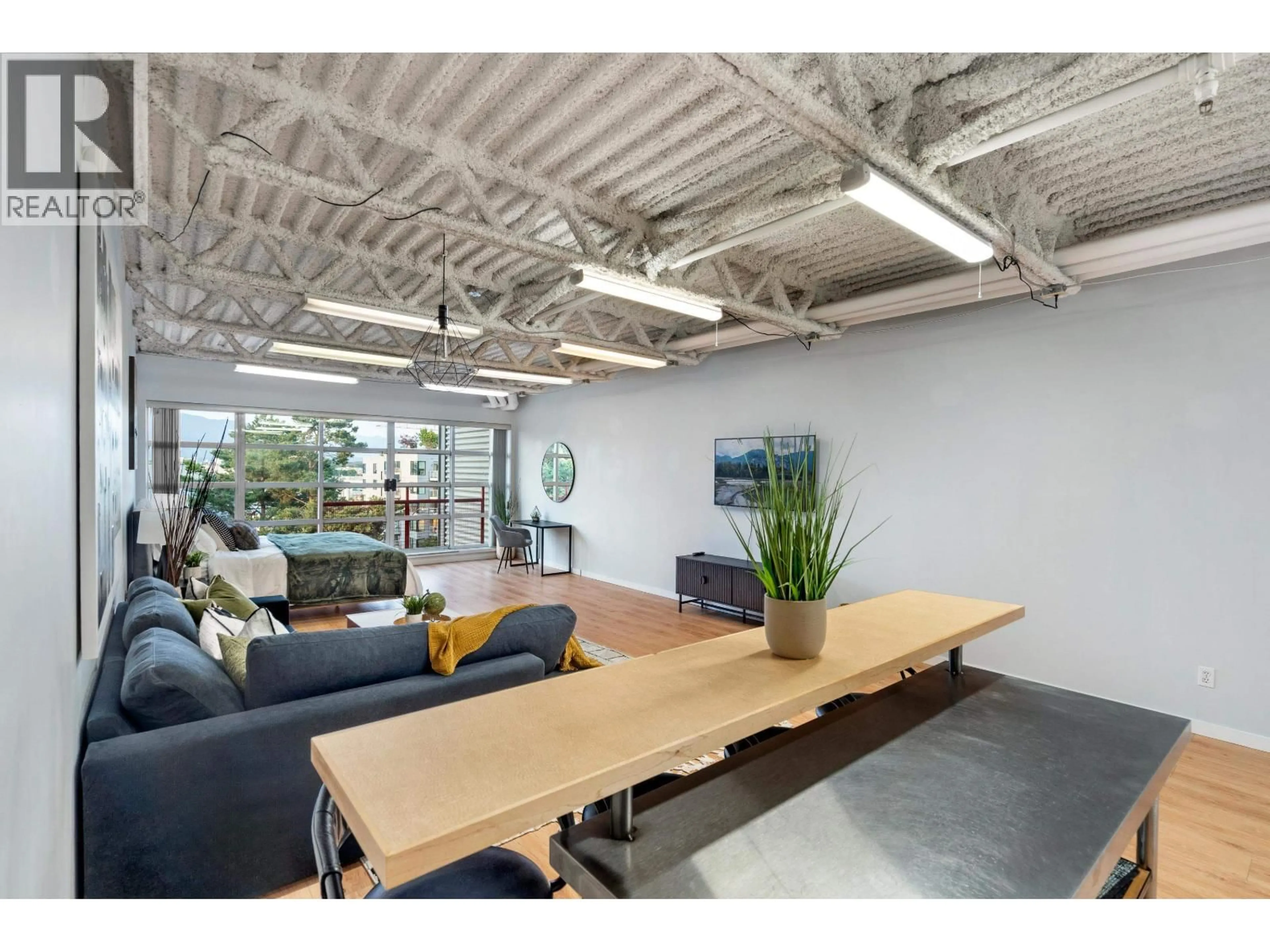 Indoor garage for 306 - 350 2ND AVENUE, Vancouver British Columbia V5T4R8