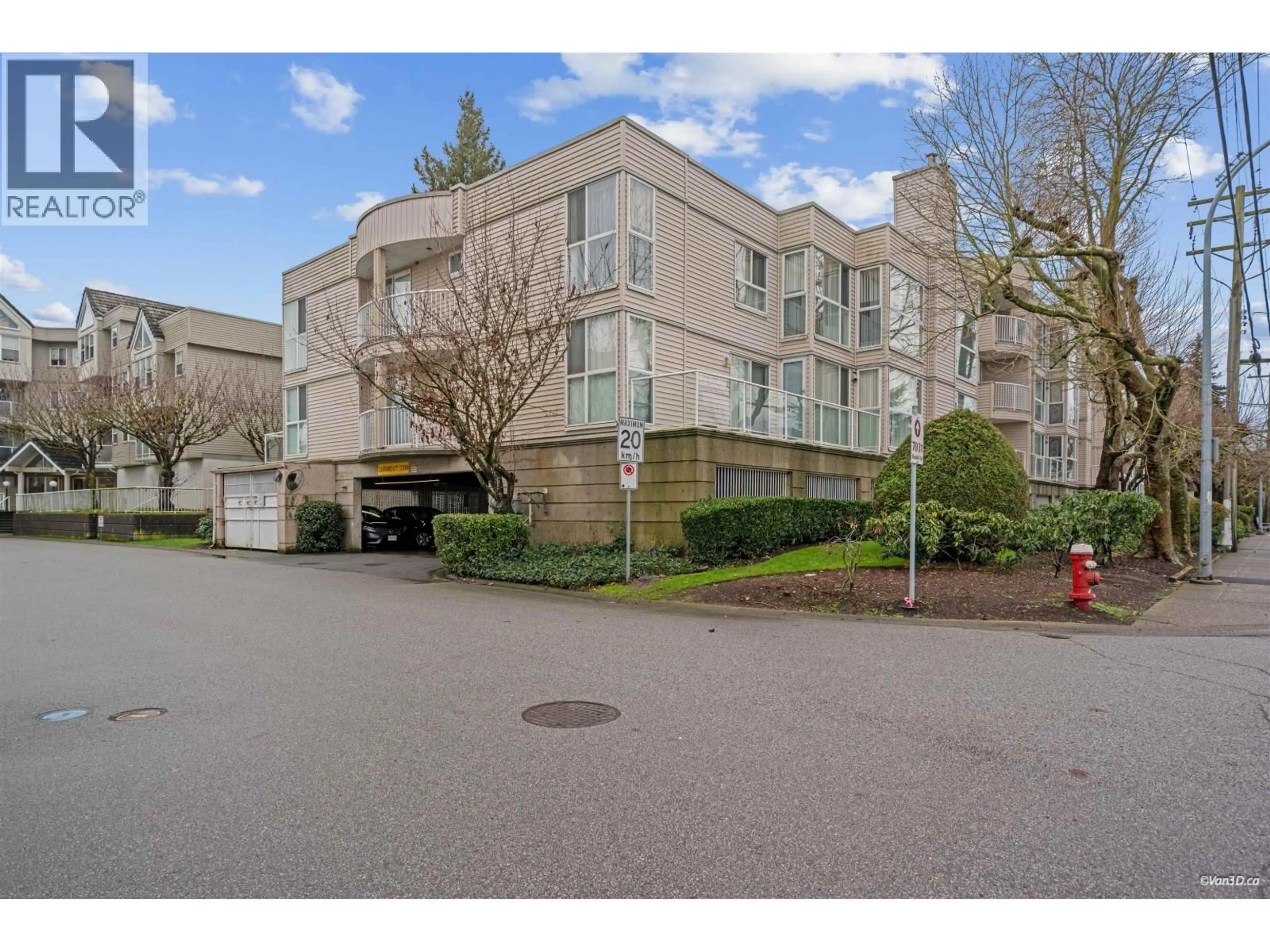 Unknown for 301 - 7700 GILBERT ROAD, Richmond British Columbia V7C3W2