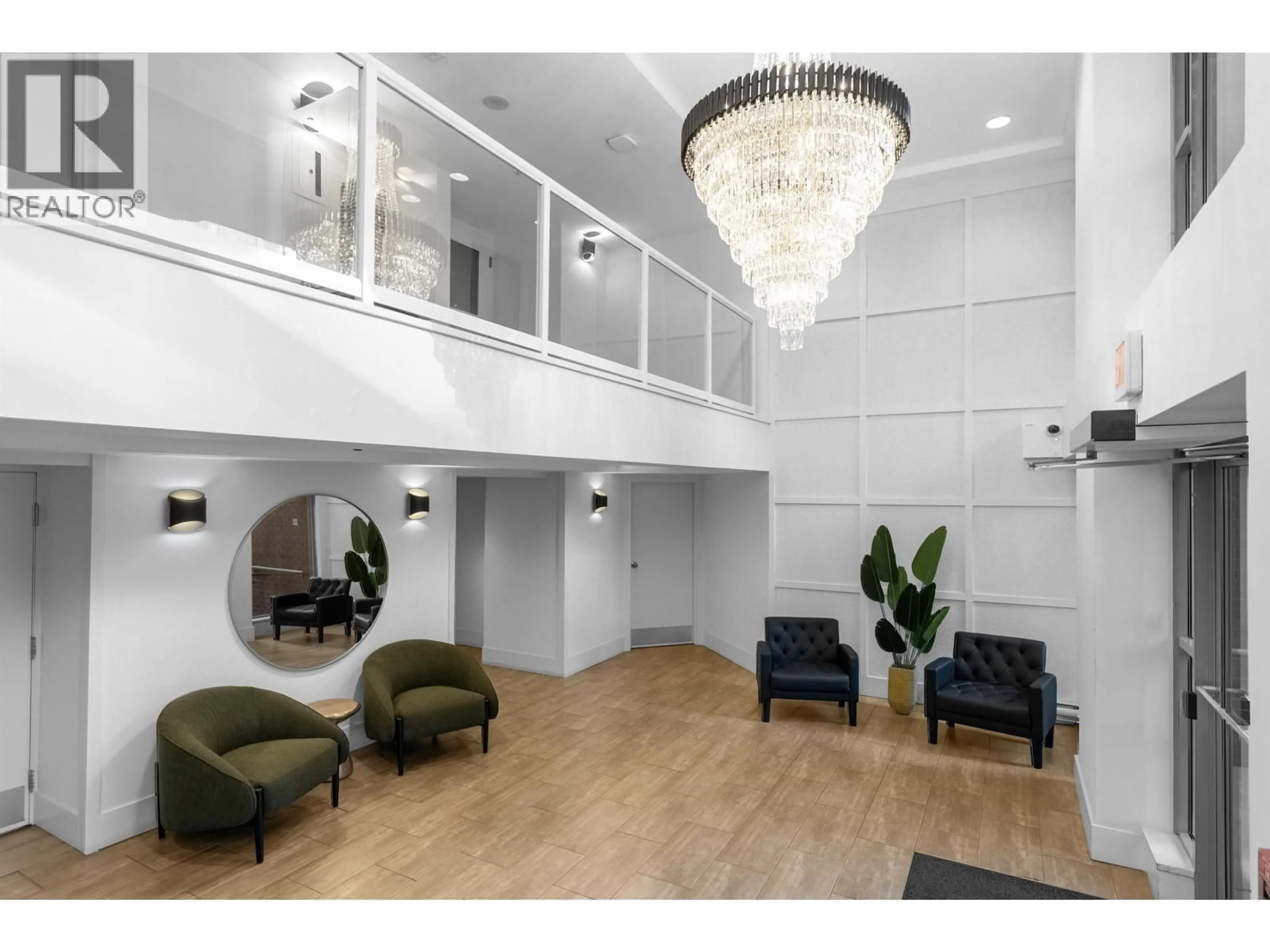 Indoor foyer for 1506 - 867 HAMILTON STREET, Vancouver British Columbia V6B2R7