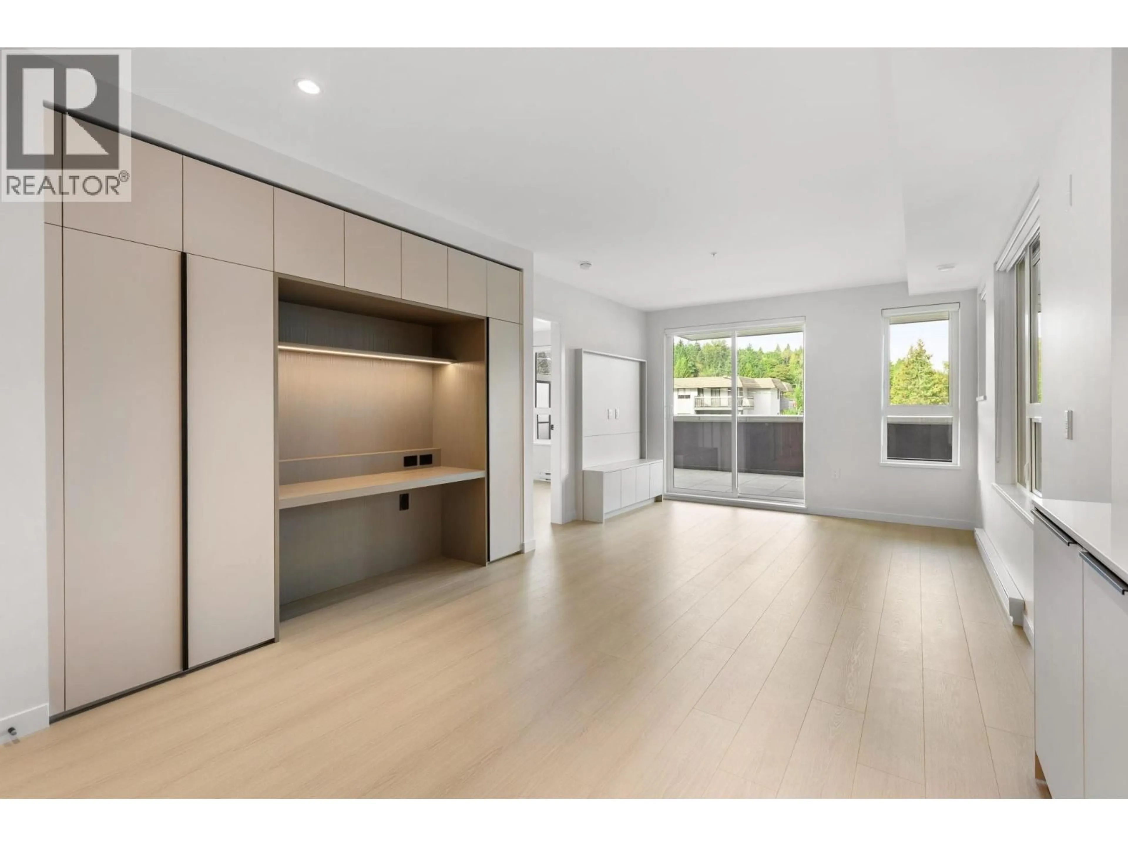 Unknown for 213 - 2015 ST. JOHNS STREET, Port Moody British Columbia V3H0N5