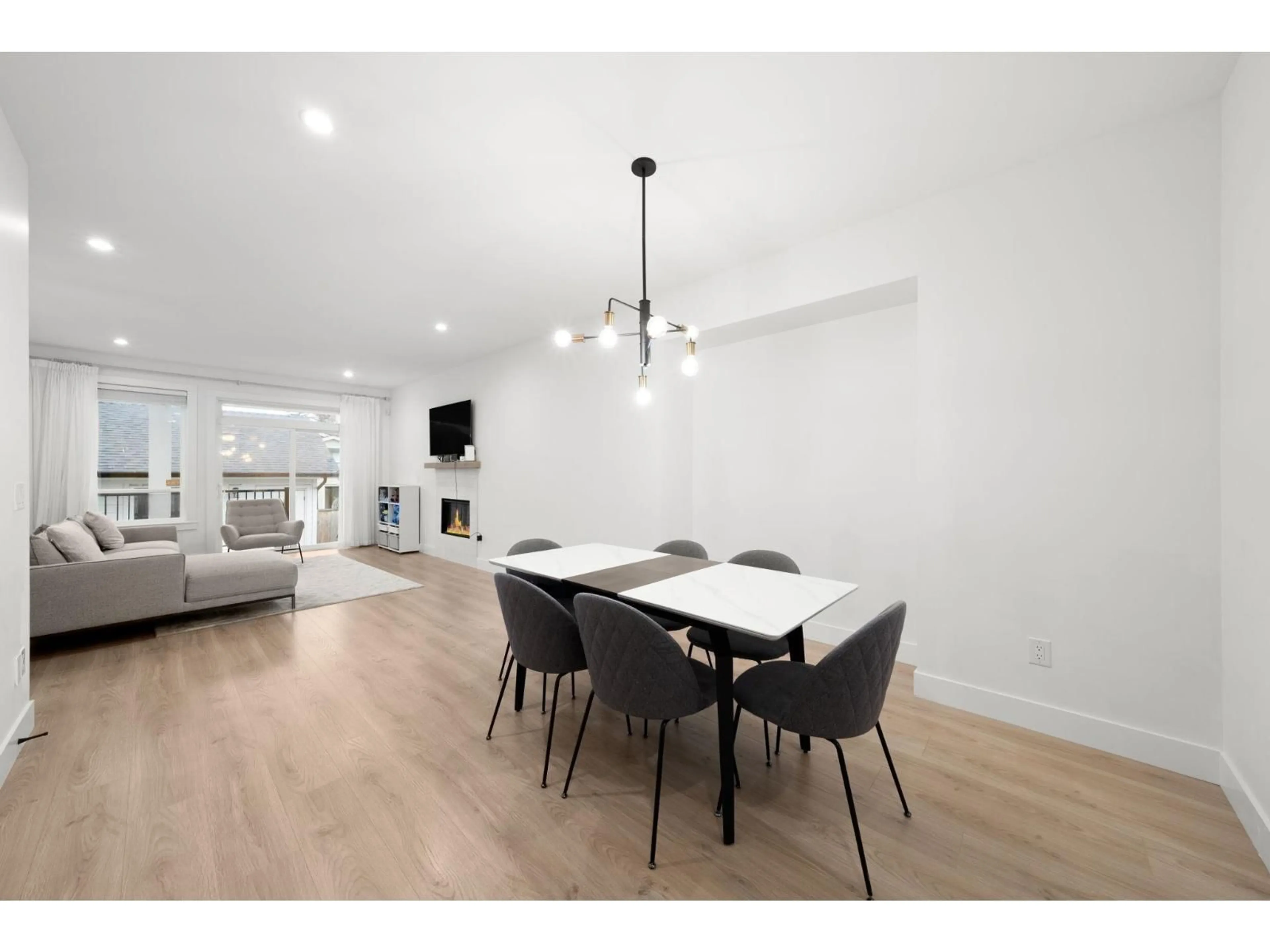 Dining room, unknown for 16782 21A AVENUE, Surrey British Columbia V3Z0M3