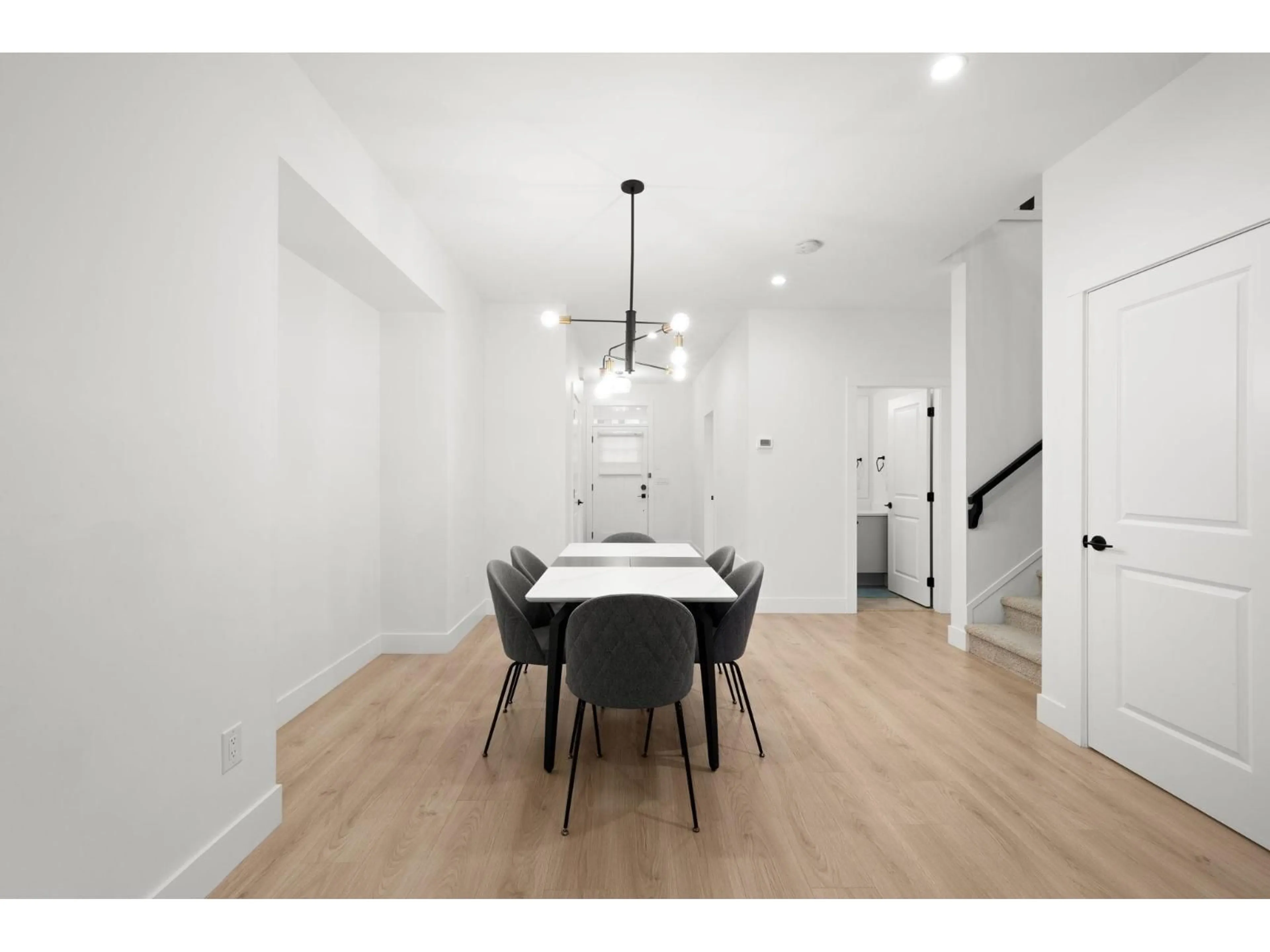 Dining room, wood/laminate floor for 16782 21A AVENUE, Surrey British Columbia V3Z0M3