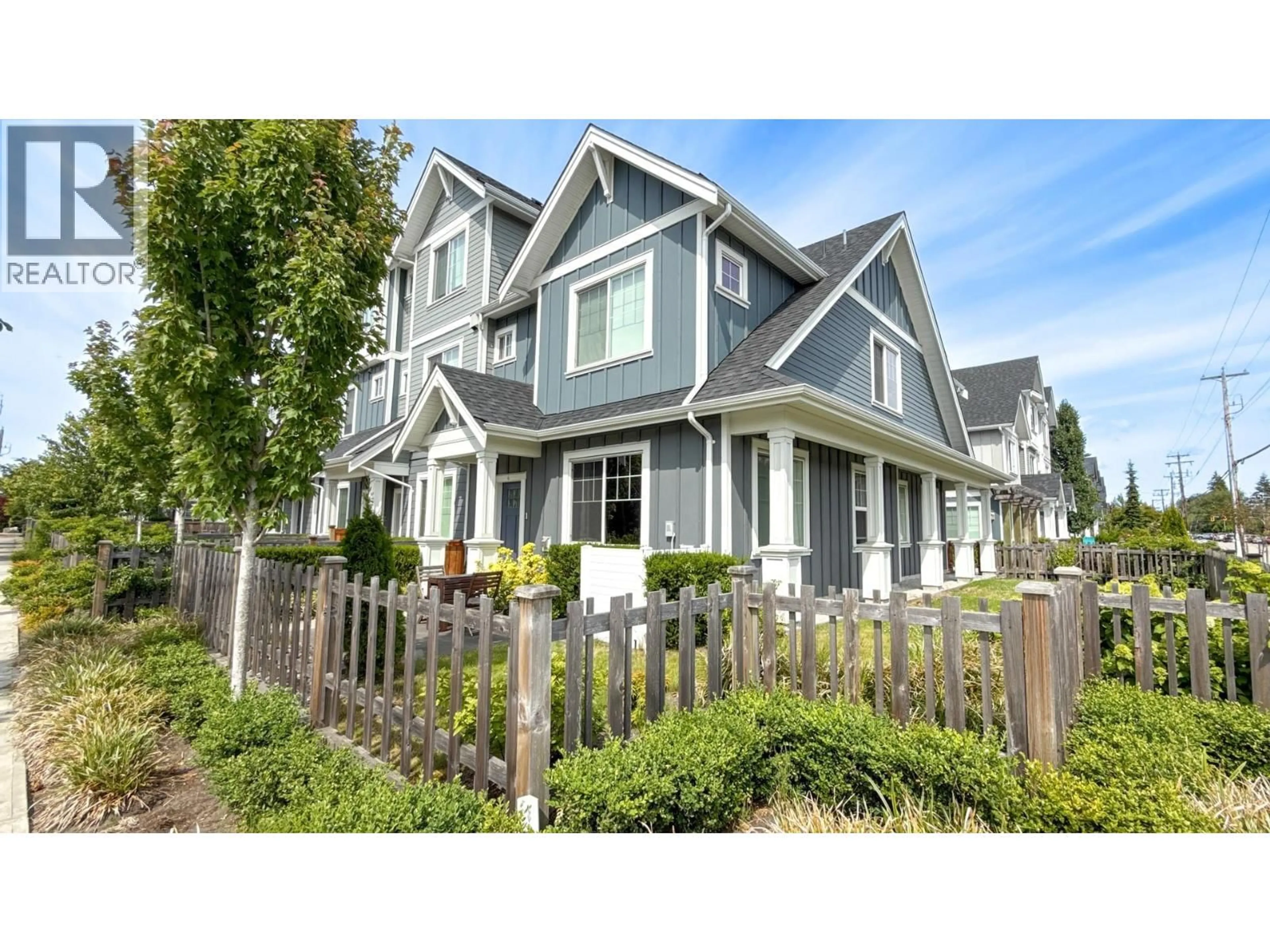 Home with vinyl exterior material, street for 4 - 7780 BRIDGE STREET, Richmond British Columbia V6Y0L2