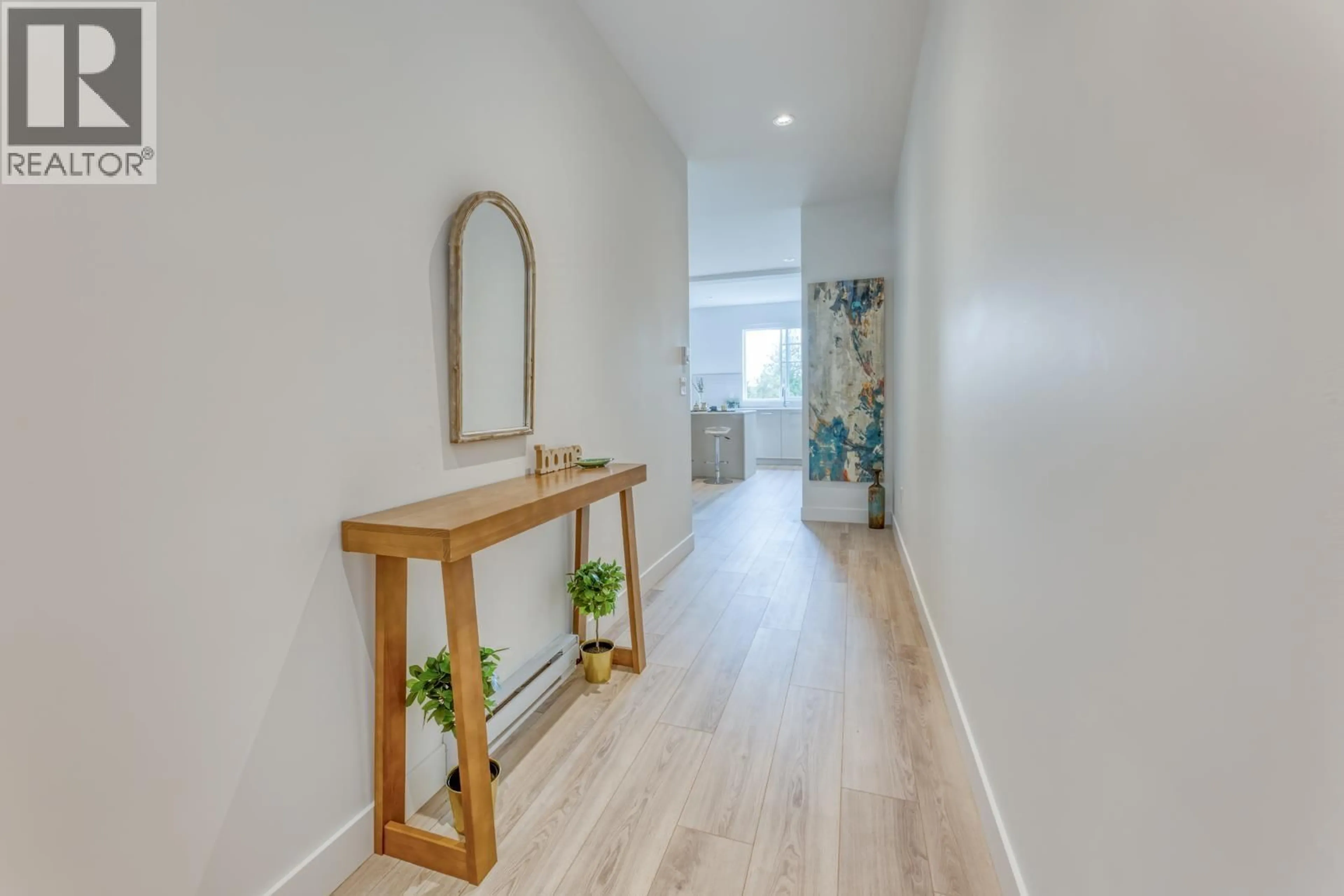 Indoor entryway for 104 - 3421 QUEENSTON AVENUE, Coquitlam British Columbia V3E0V9