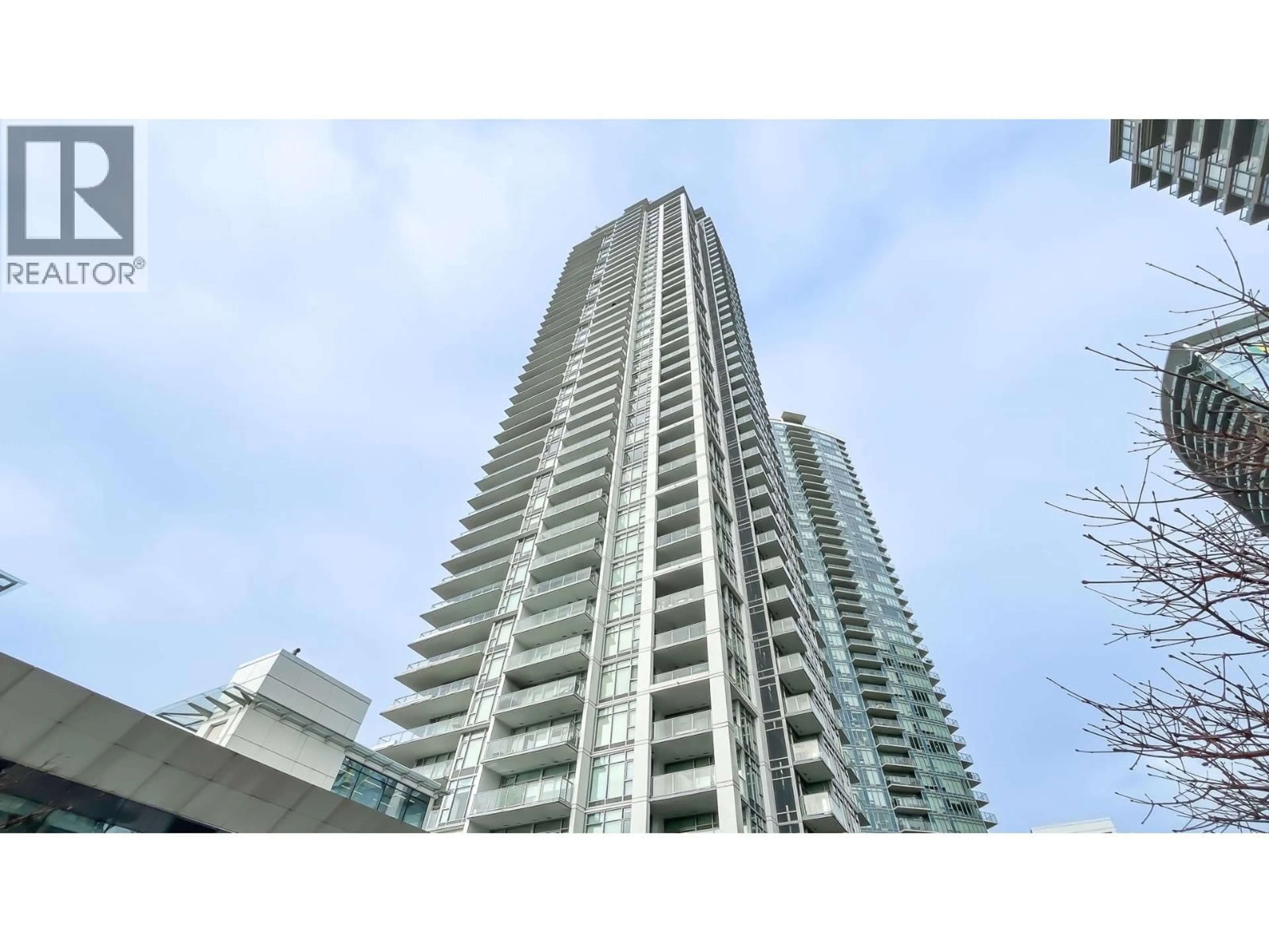 Indoor foyer for 2207 - 1888 GILMORE AVENUE, Burnaby British Columbia V5C0L2