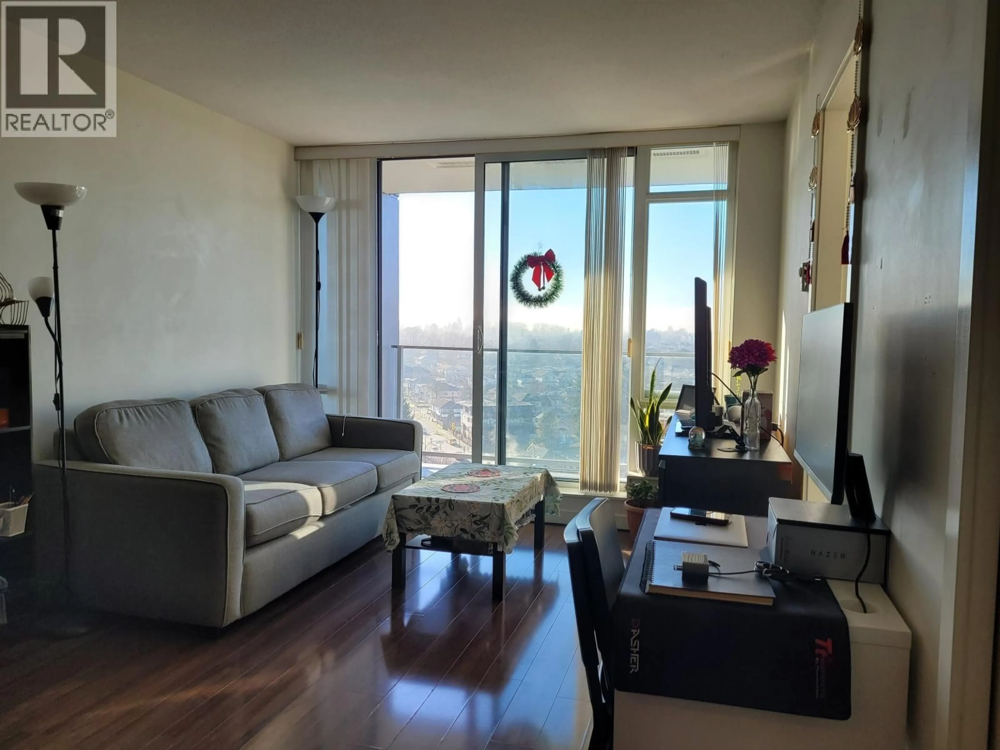 Living room with furniture, wood/laminate floor for 1308 - 4815 ELDORADO MEWS, Vancouver British Columbia V5R0B2