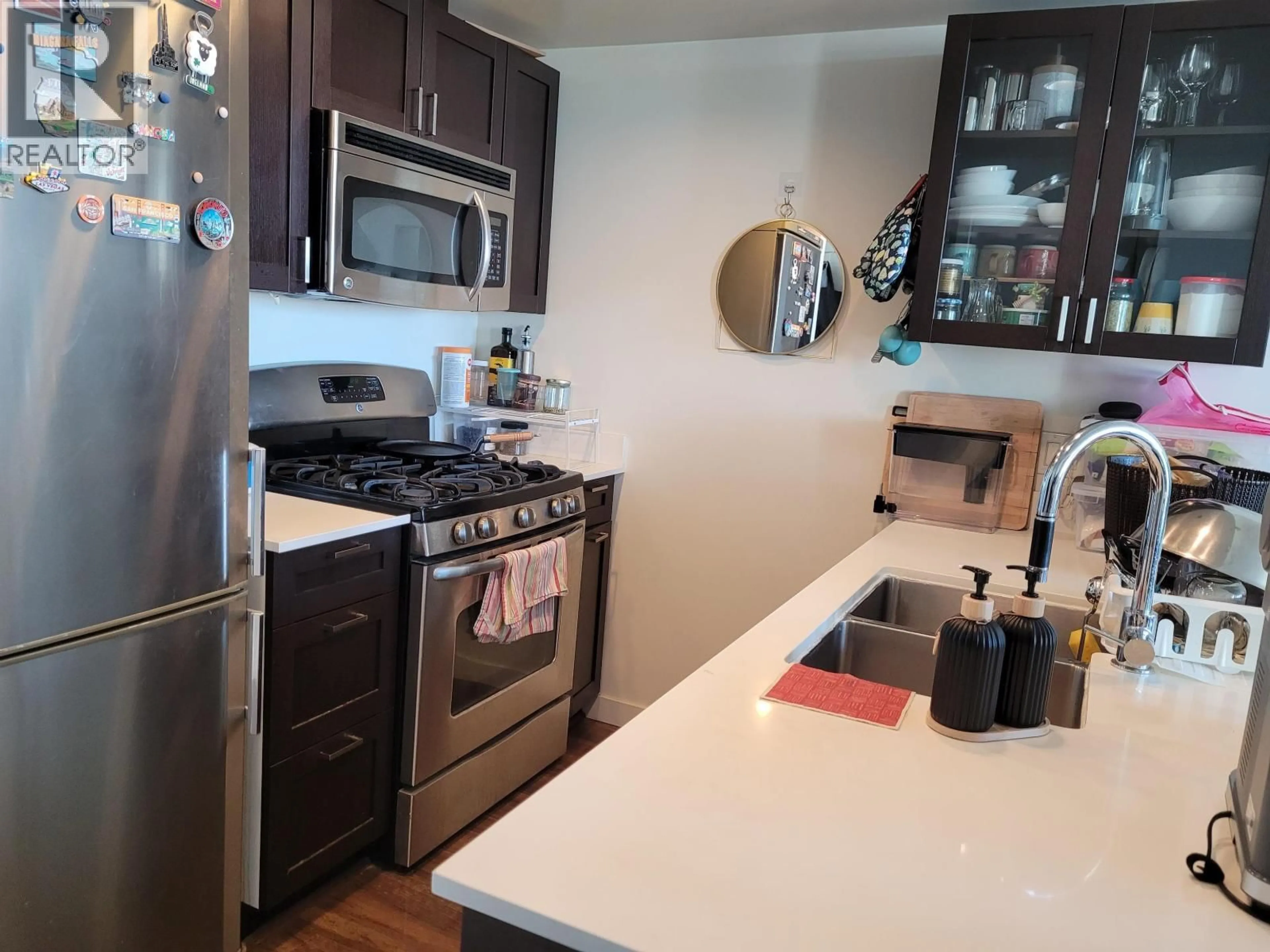 Standard kitchen, unknown for 1308 - 4815 ELDORADO MEWS, Vancouver British Columbia V5R0B2