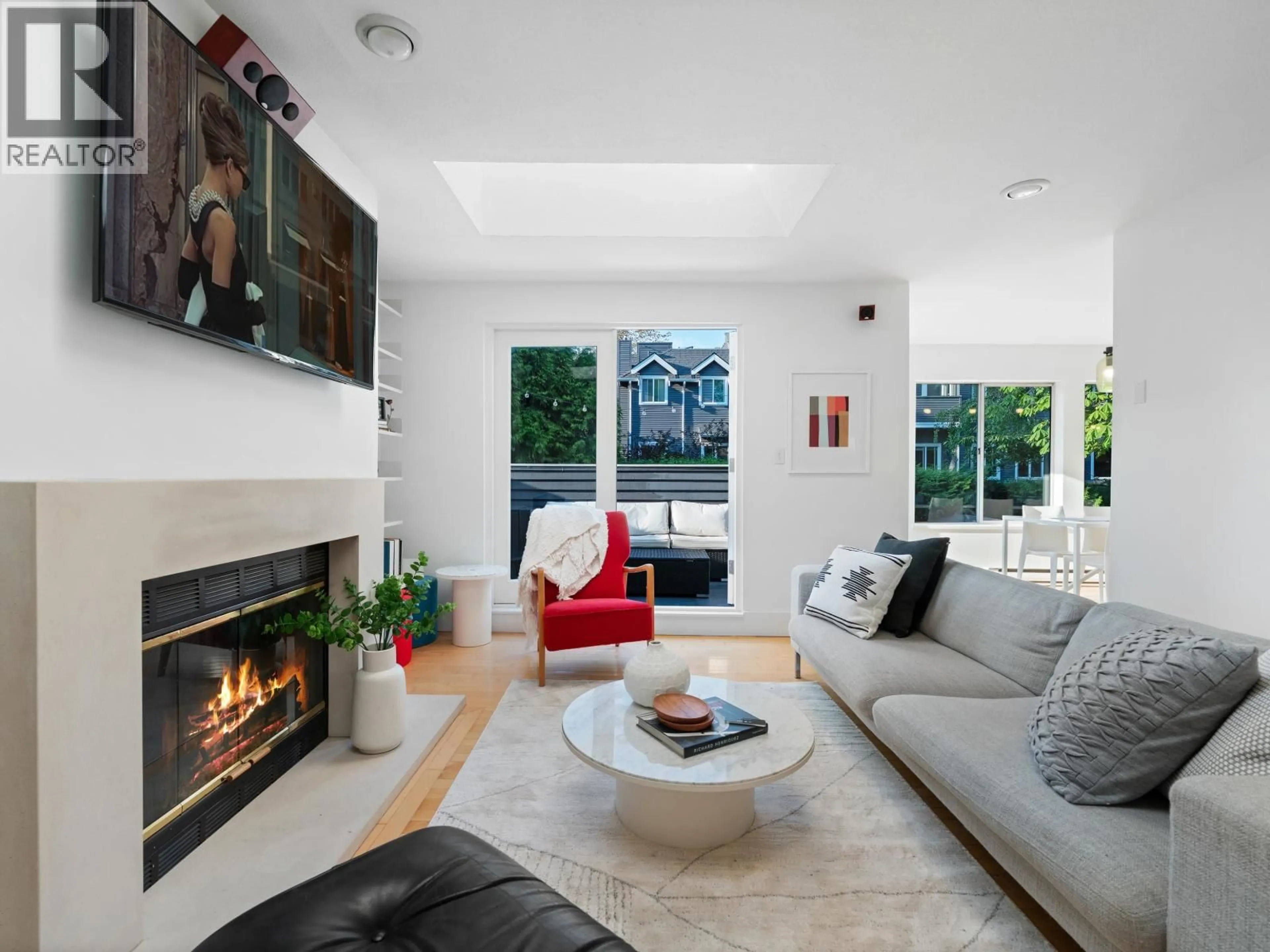 Living room with furniture, unknown for 2343 7TH AVENUE, Vancouver British Columbia V6K1Y4