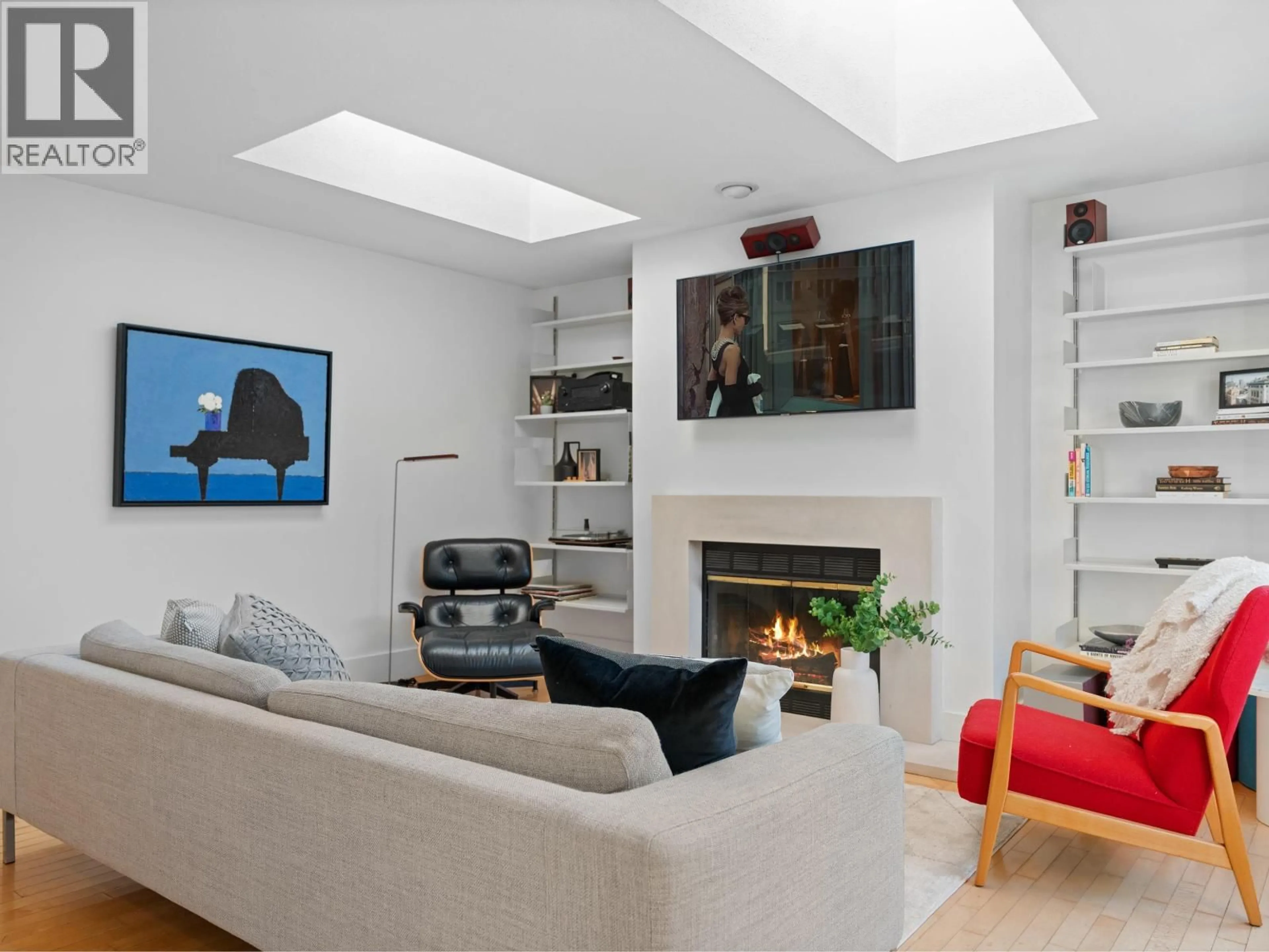 Living room with furniture, unknown for 2343 7TH AVENUE, Vancouver British Columbia V6K1Y4