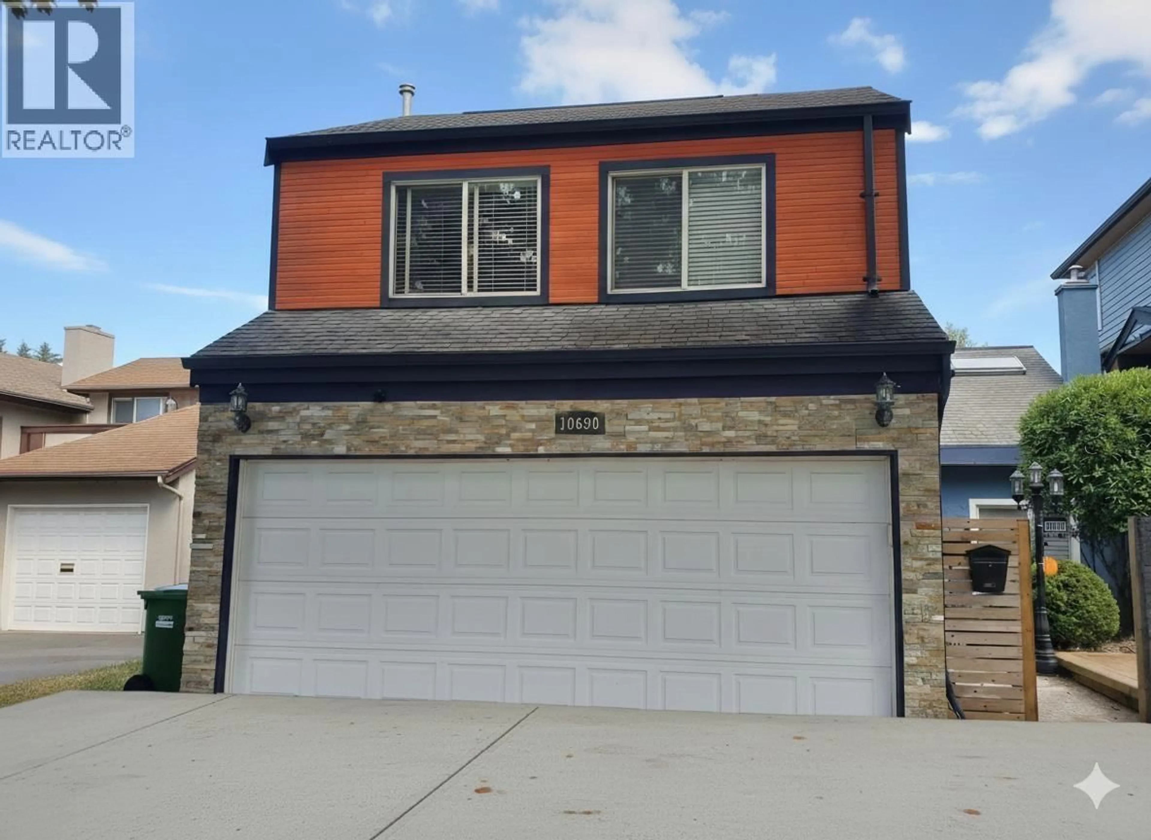 Home with vinyl exterior material, street for 10690 HOLLYBANK DRIVE, Richmond British Columbia V7E4S5