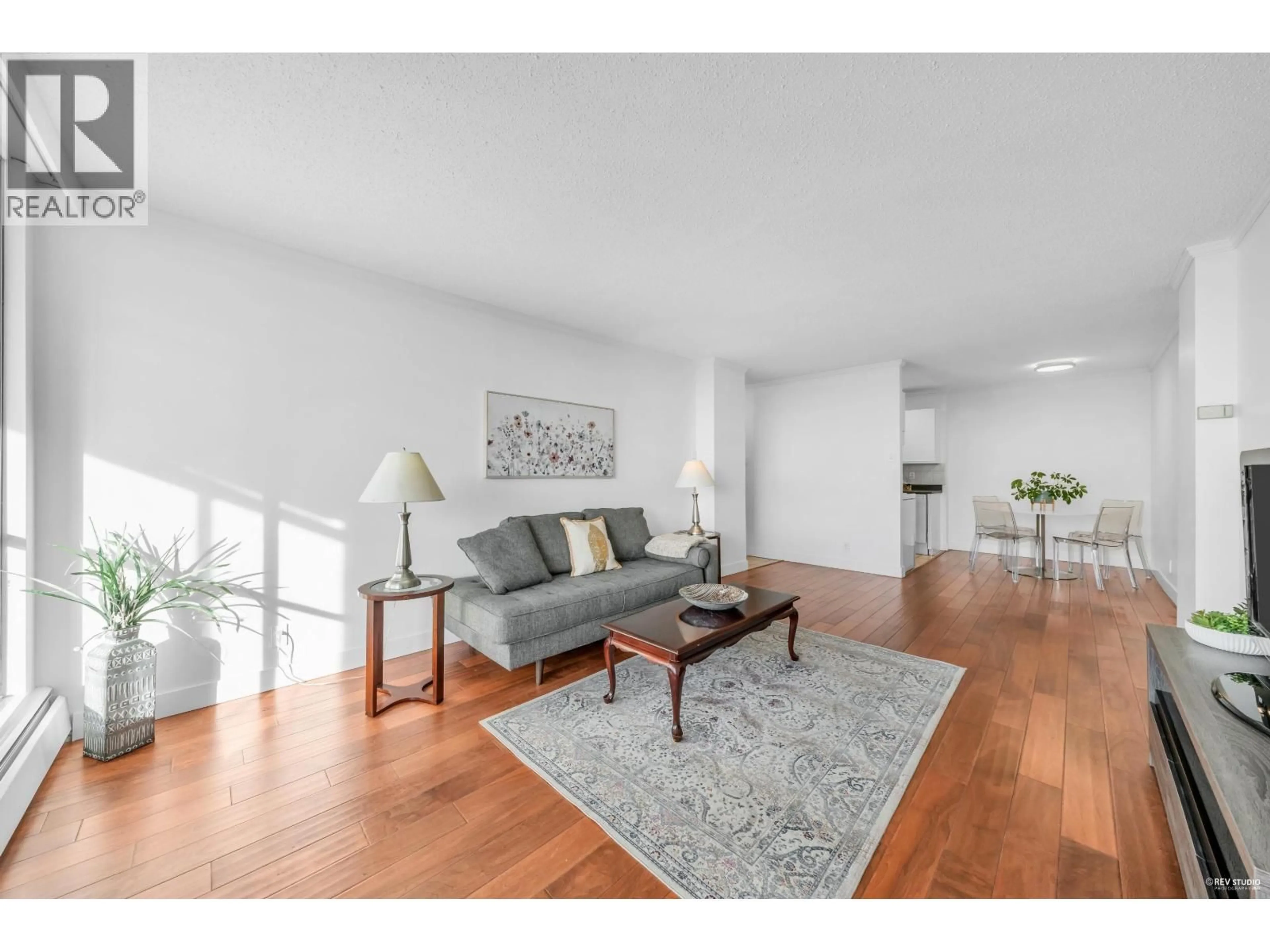 Living room with furniture, wood/laminate floor for 1812 - 2016 FULLERTON AVENUE, North Vancouver British Columbia V7P3E6