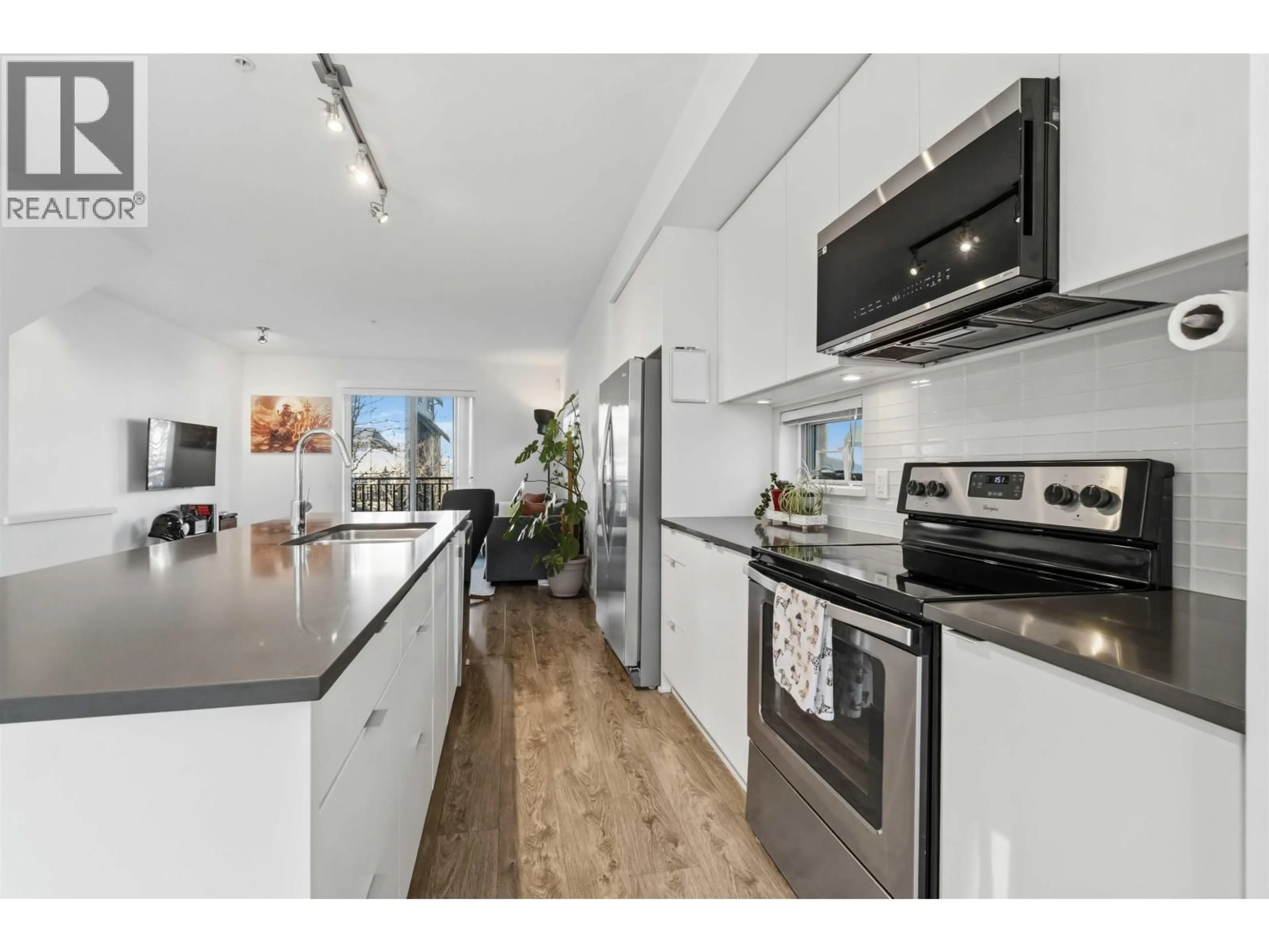 Unknown for 32 - 2325 RANGER LANE, Port Coquitlam British Columbia V3B0K7